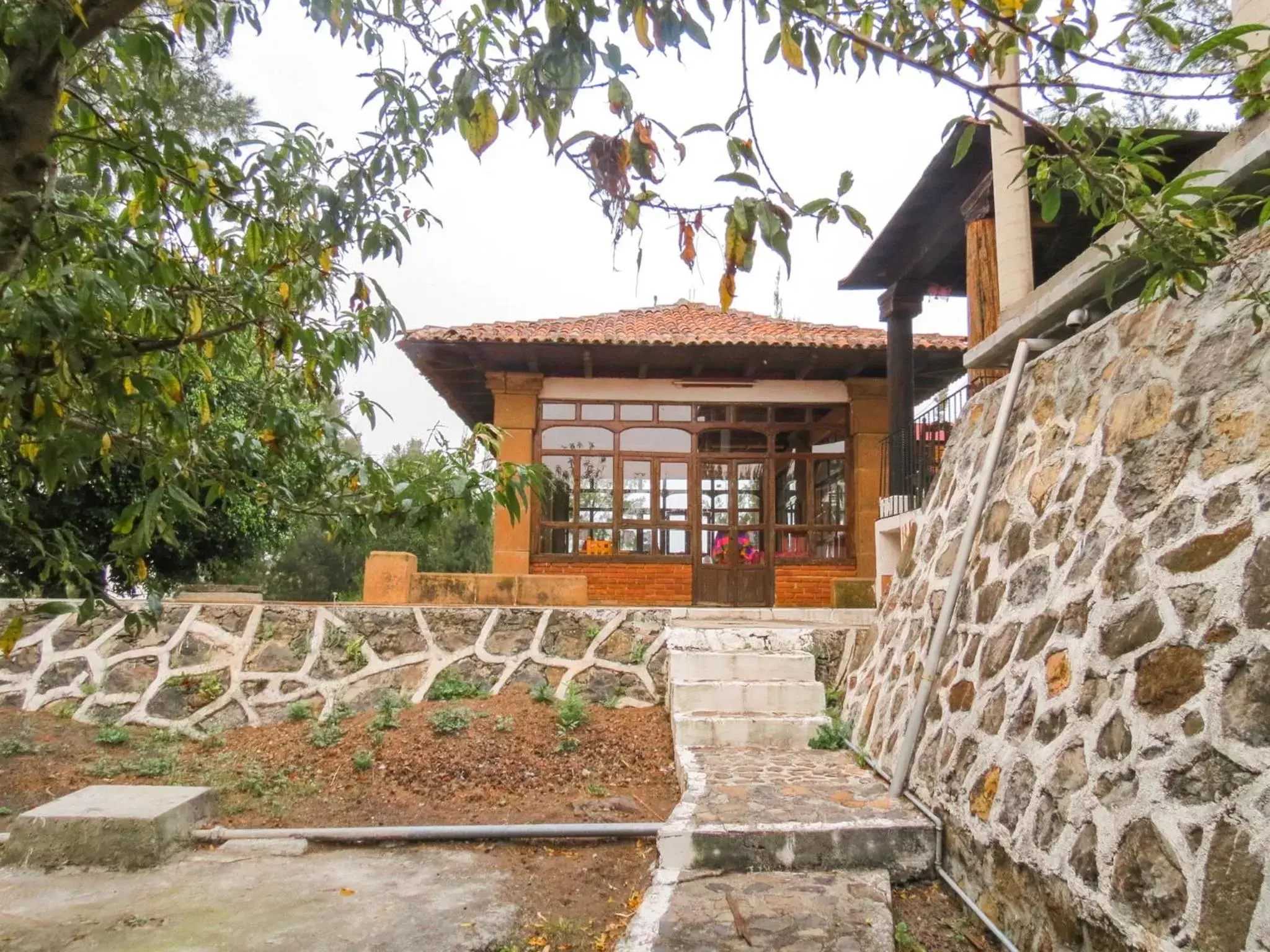 Property Building in Cabañas Yunuén by Rotamundos