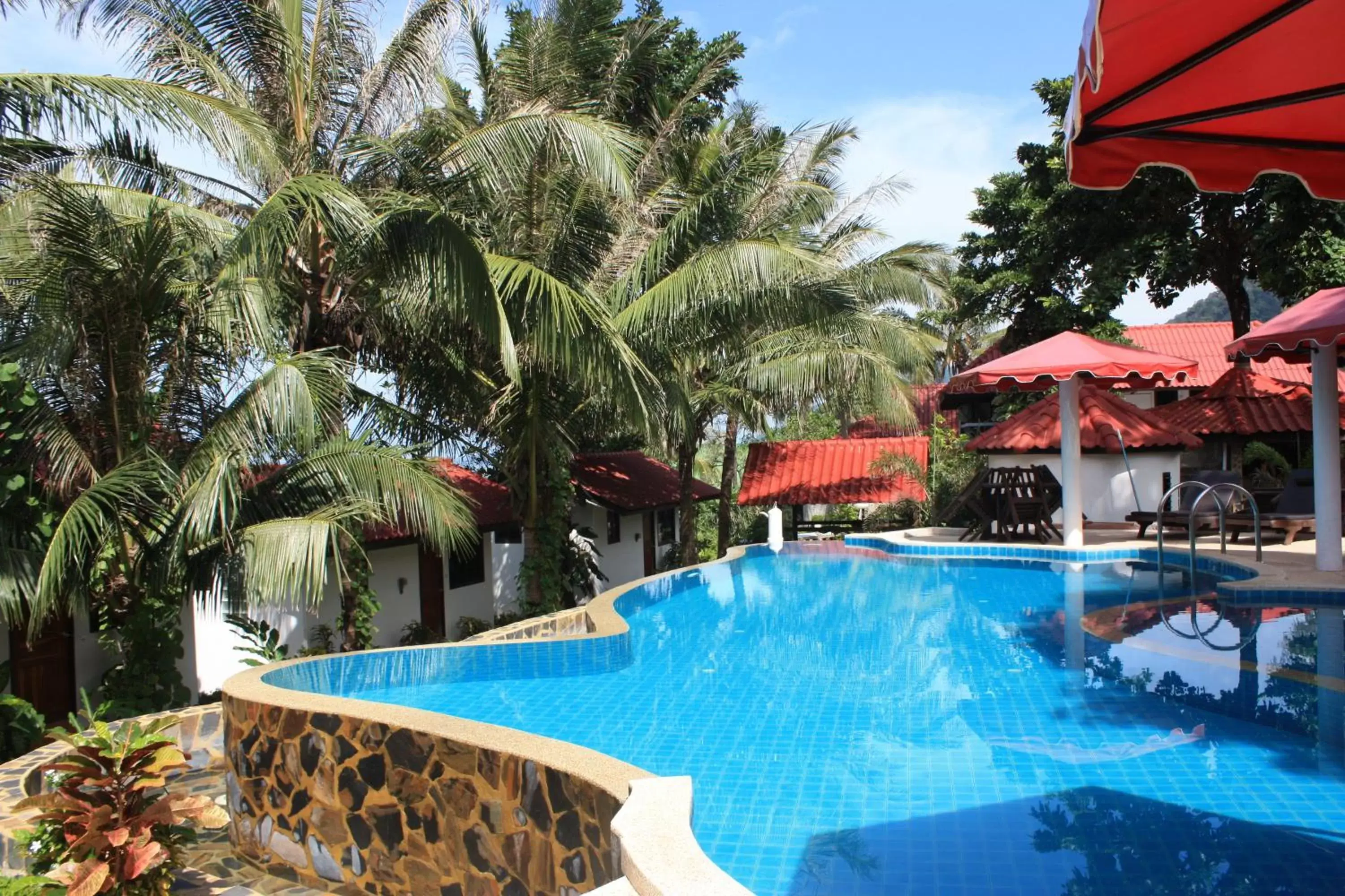 Swimming pool in Top Resort Swimming pool in Top Resort
