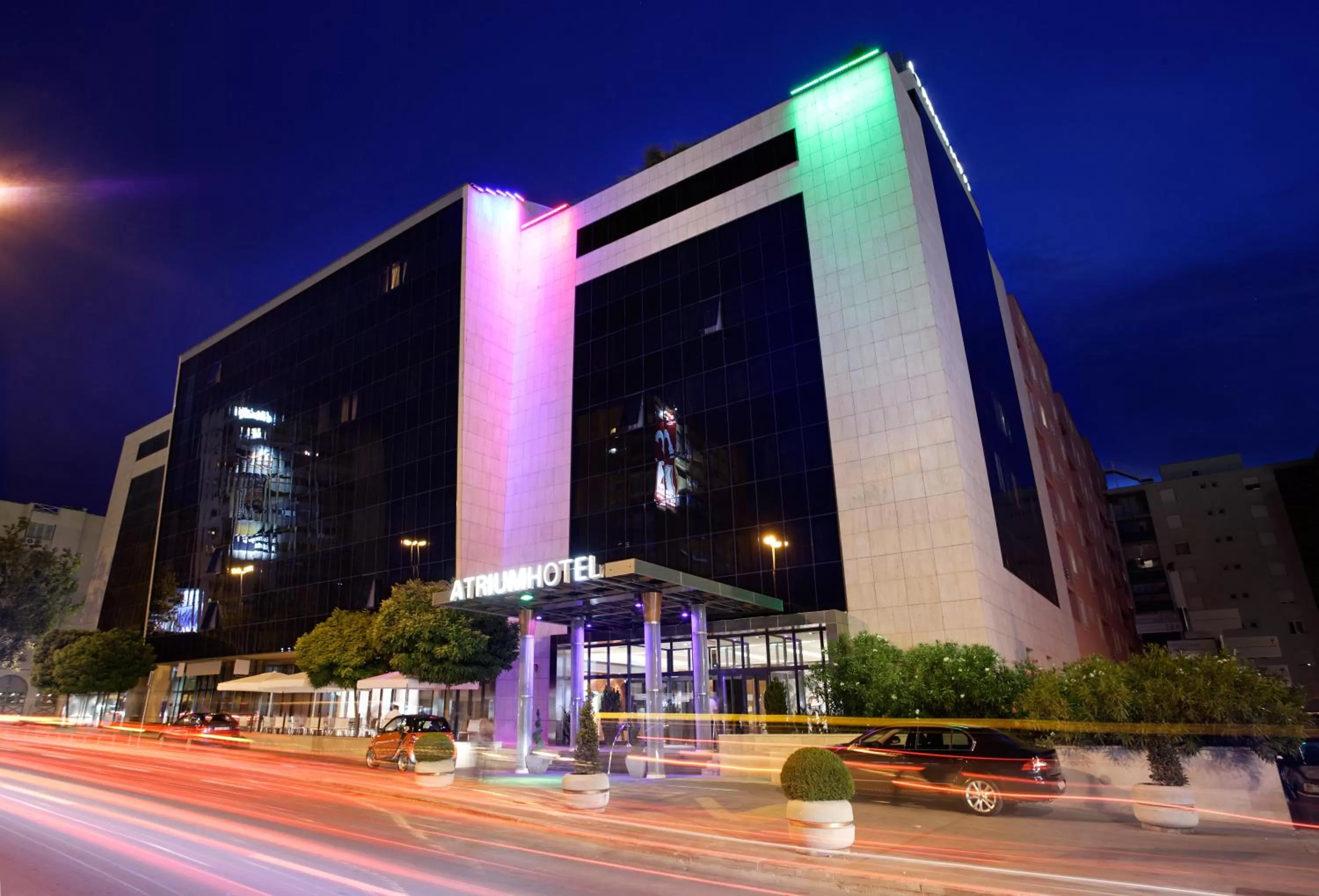 Property building in Hotel Atrium
