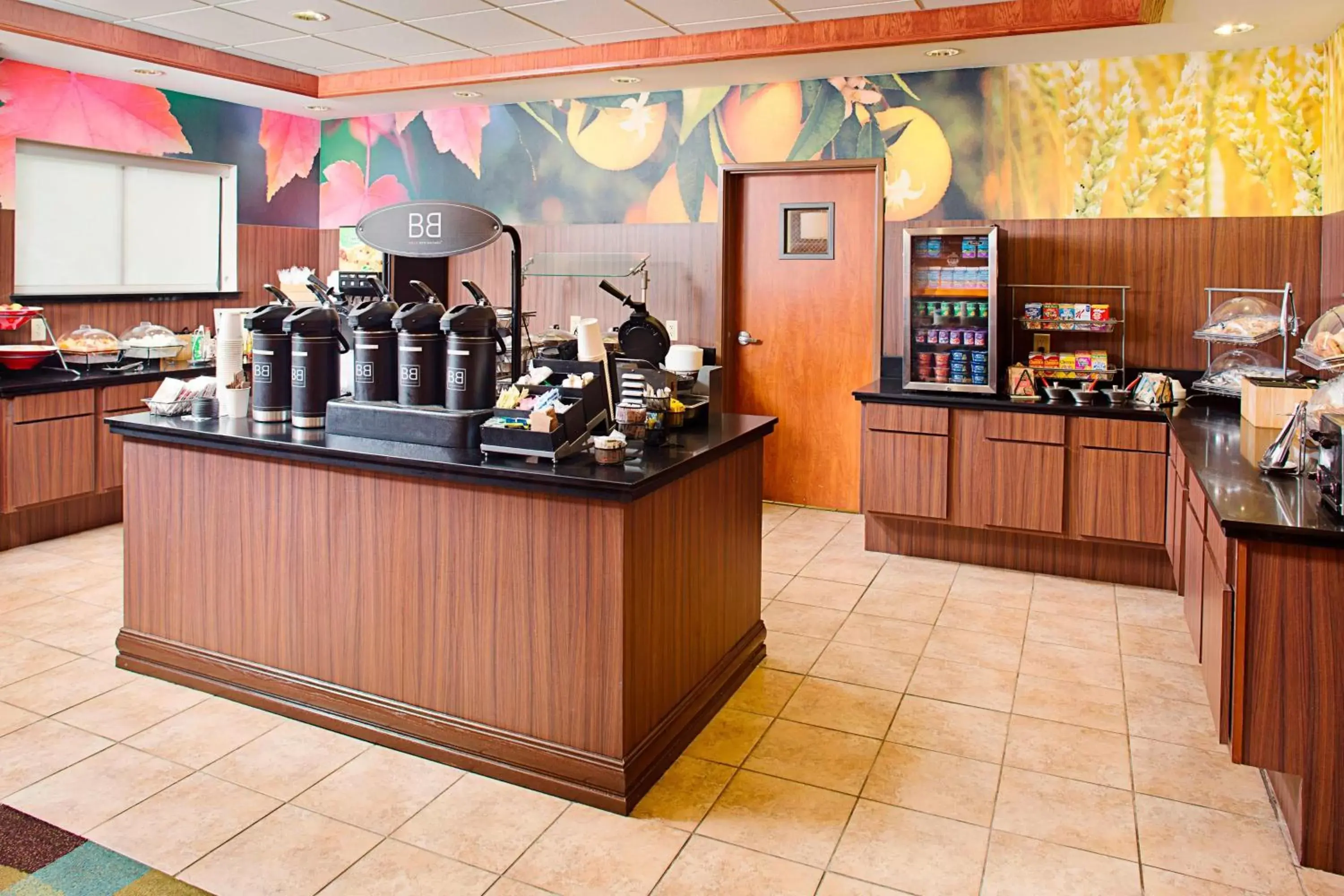 Breakfast, Restaurant/Places to Eat in Fairfield Inn & Suites by Marriott Lafayette South