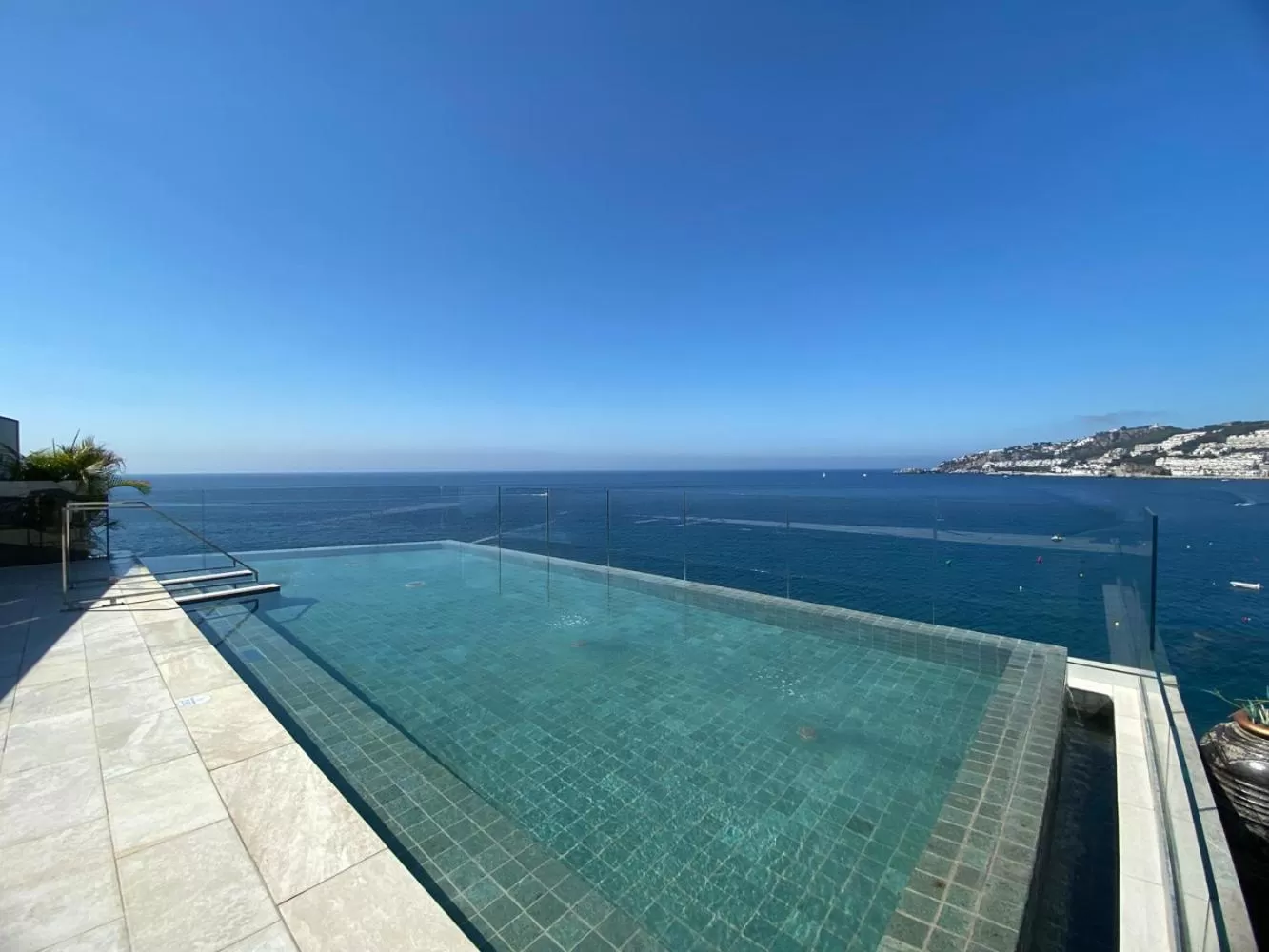 Swimming pool in ON ALETA ROOM designed for adults