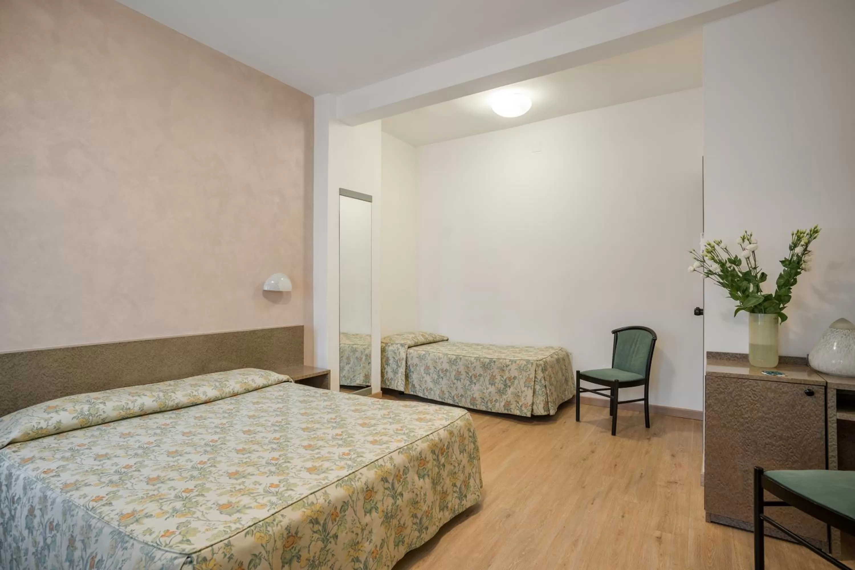 Bedroom in Hotel Garibaldi