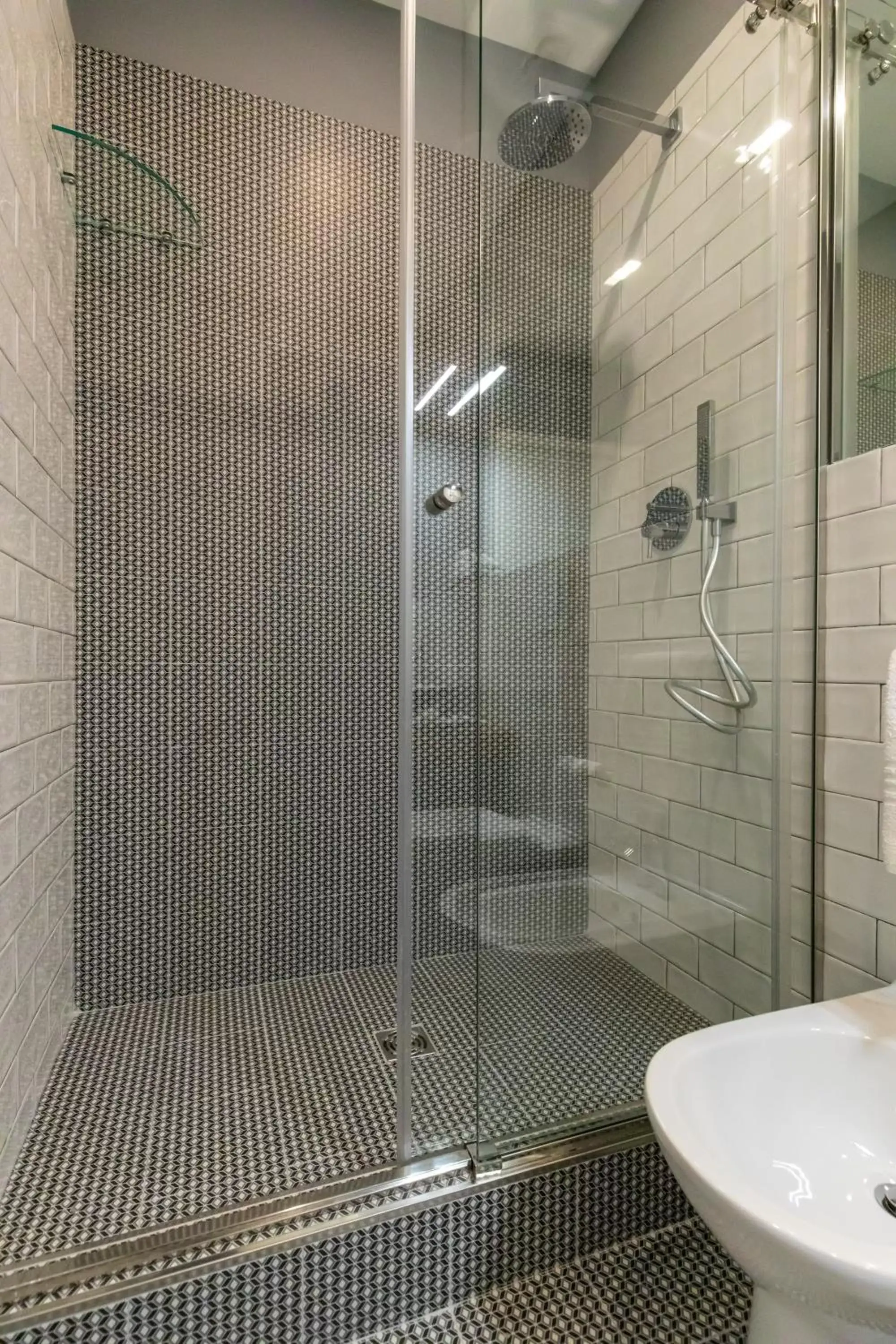 Shower, Bathroom in Santa Chiara Inn