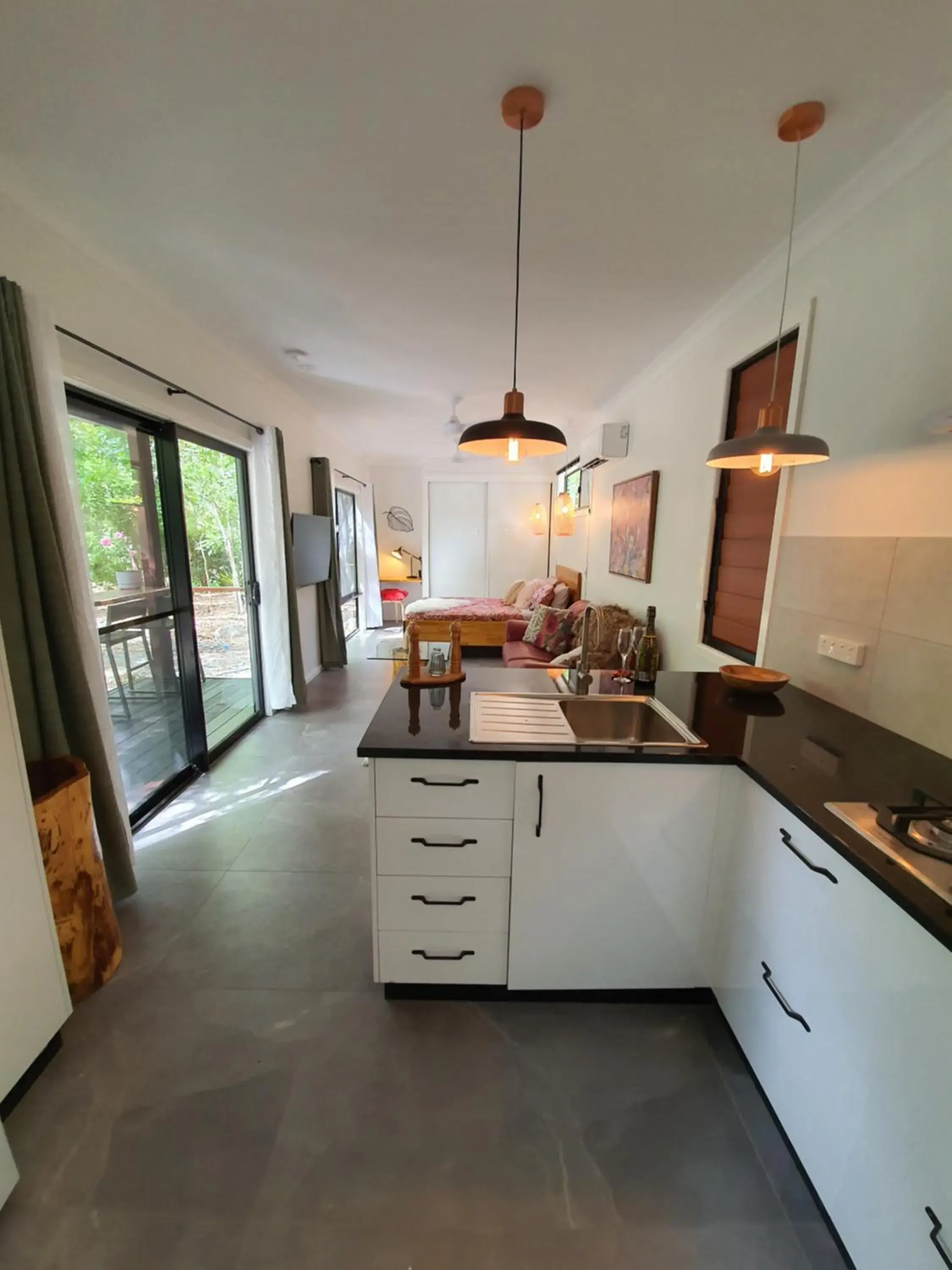 Kitchen or kitchenette, Kitchen/Kitchenette in Airlie Beach Eco Cabins - Adults Only