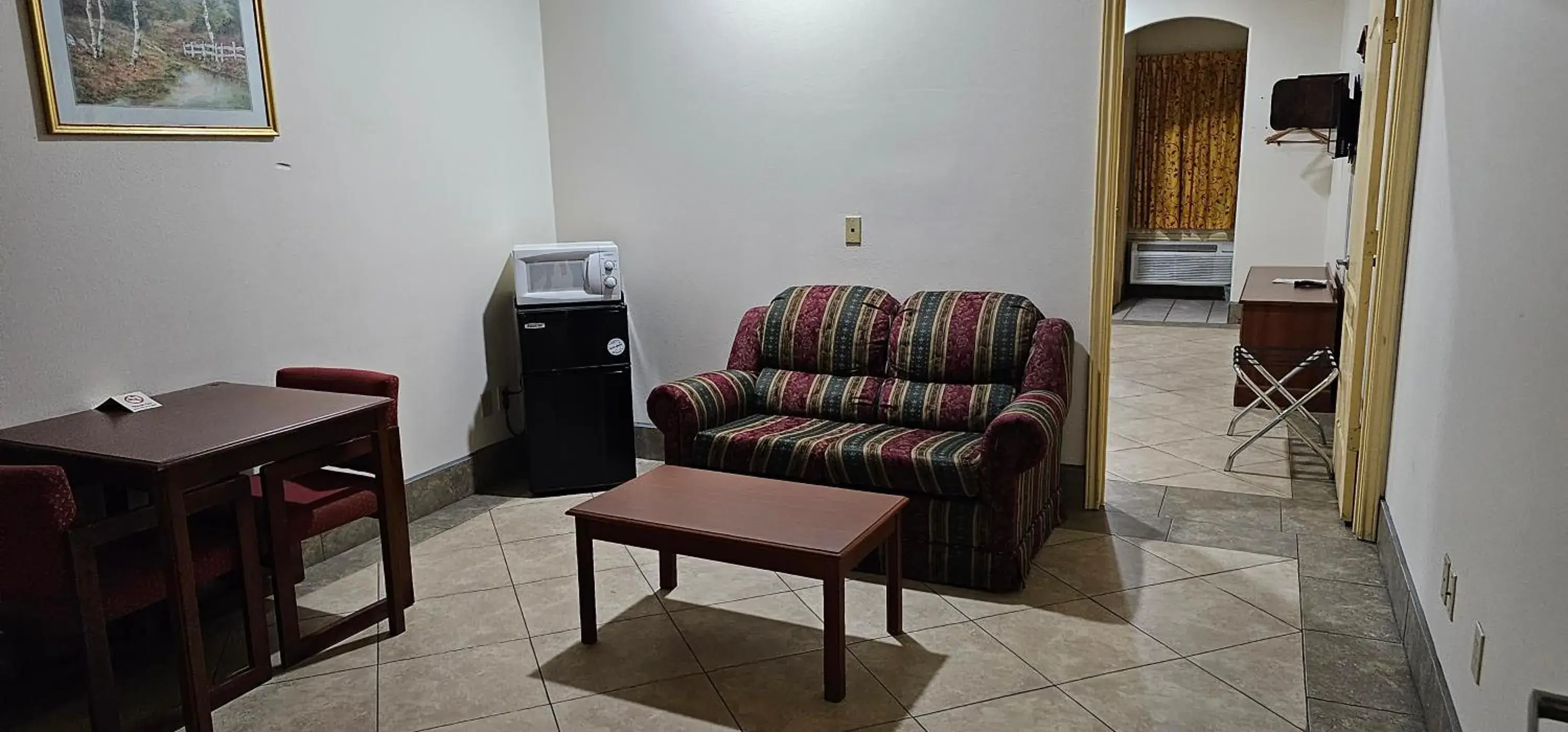 Seating Area in Texas Inn and Suites RGV