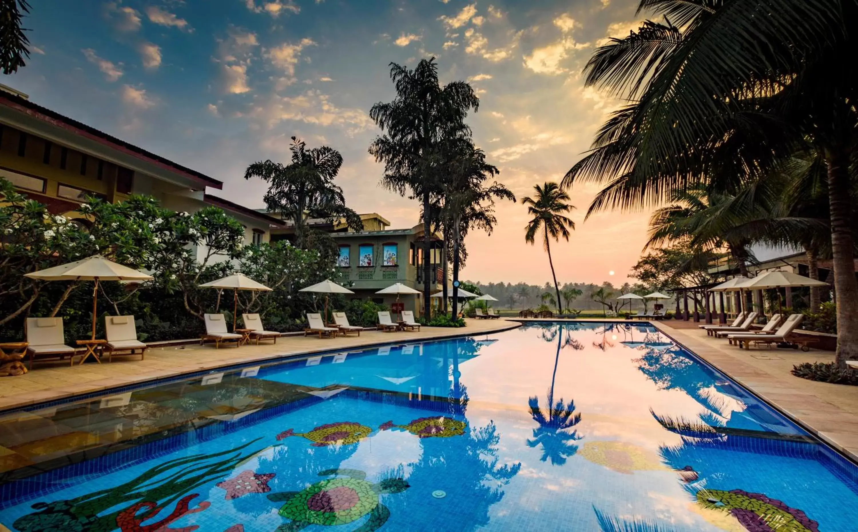 Swimming Pool in Beleza By The Beach