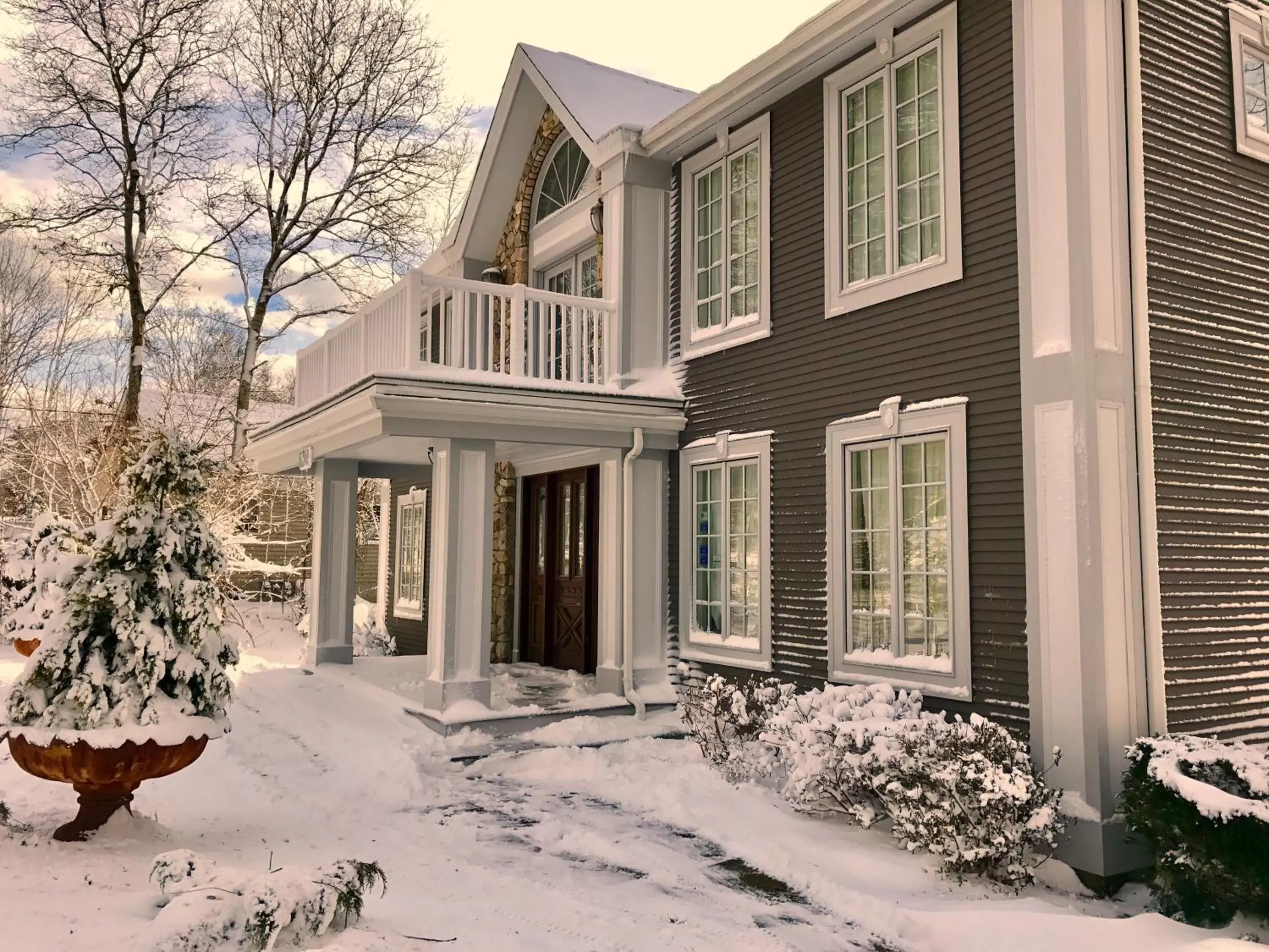 Facade/entrance in Frederick William House Facade/entrance in Frederick William House