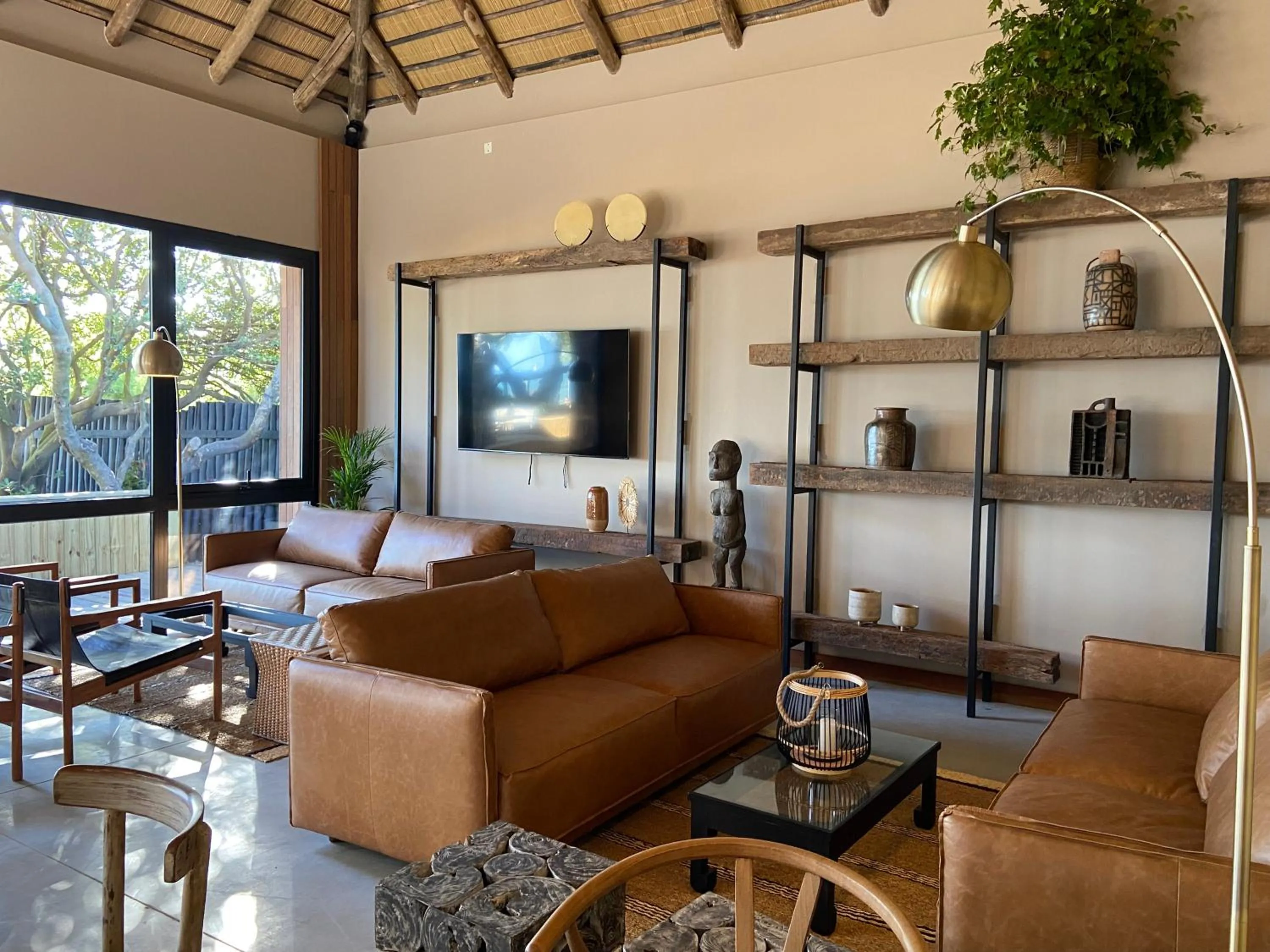 Lounge or bar in Serena Hotel - Punta del Este - Unico sobre la Playa