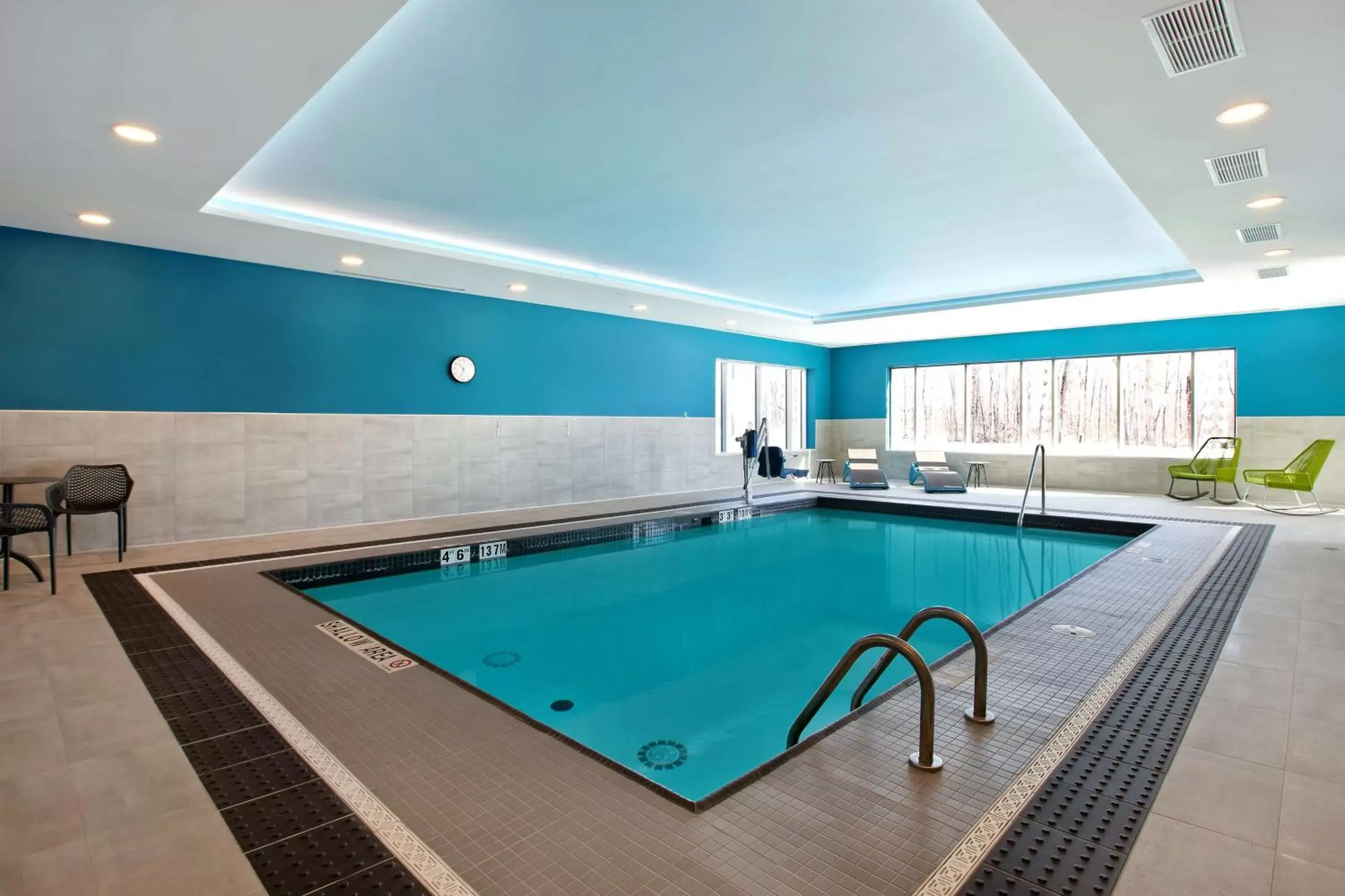 Pool view, Swimming Pool in Hampton Inn & Suites Ottawa West, Ontario, Canada