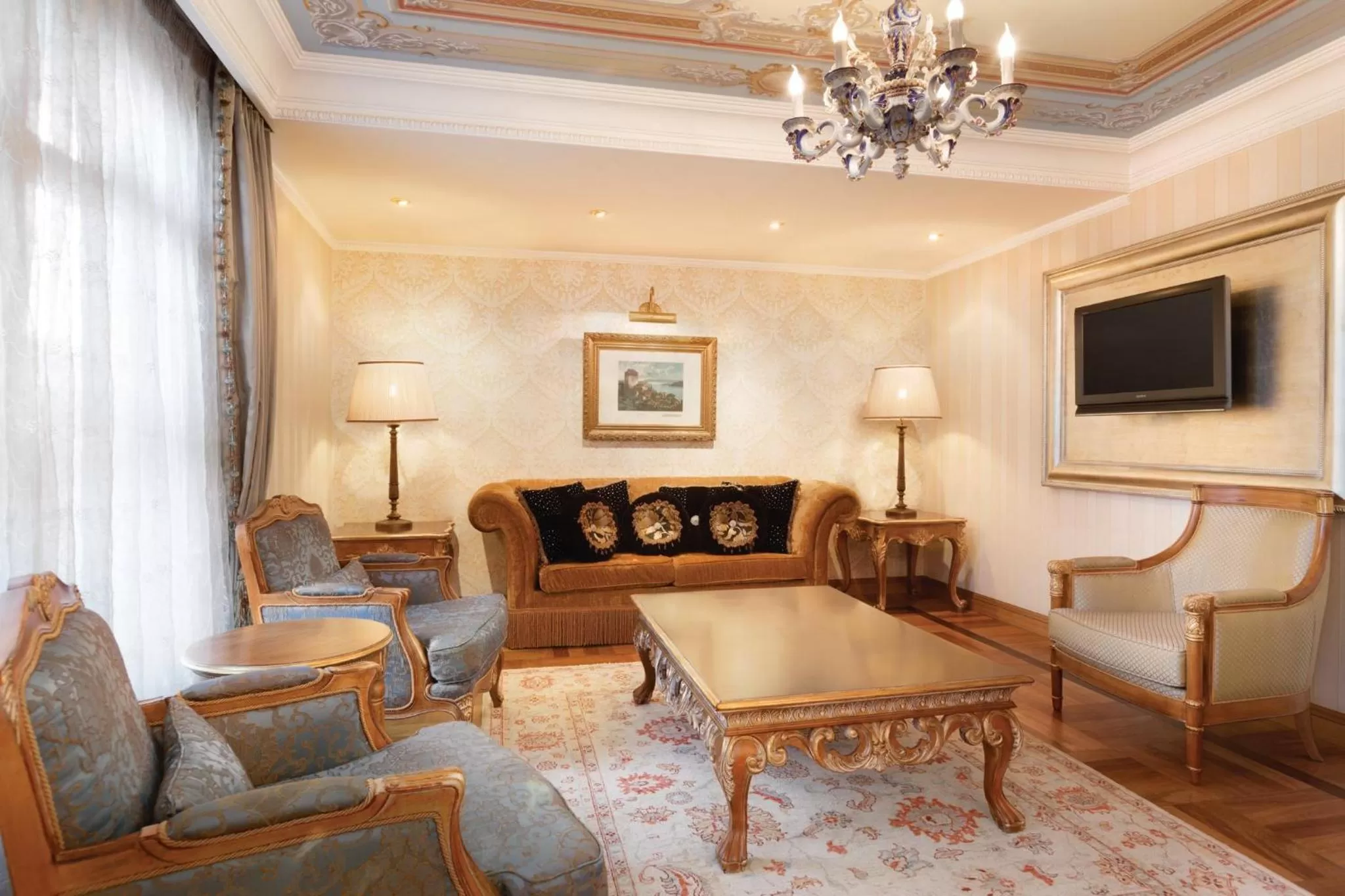 Bedroom in Crowne Plaza Istanbul - Old City by IHG
