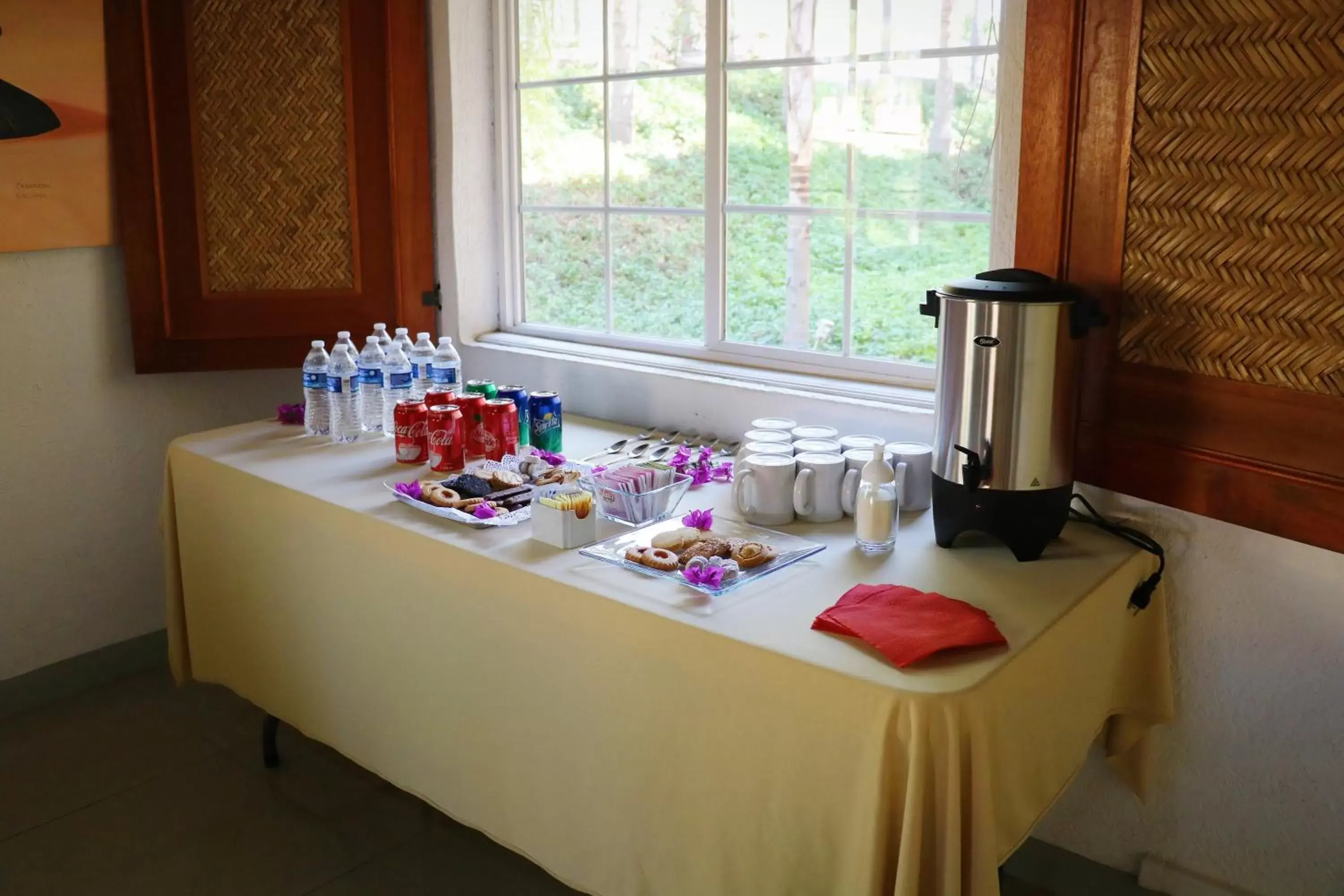 Coffee/tea facilities in Zar Colima