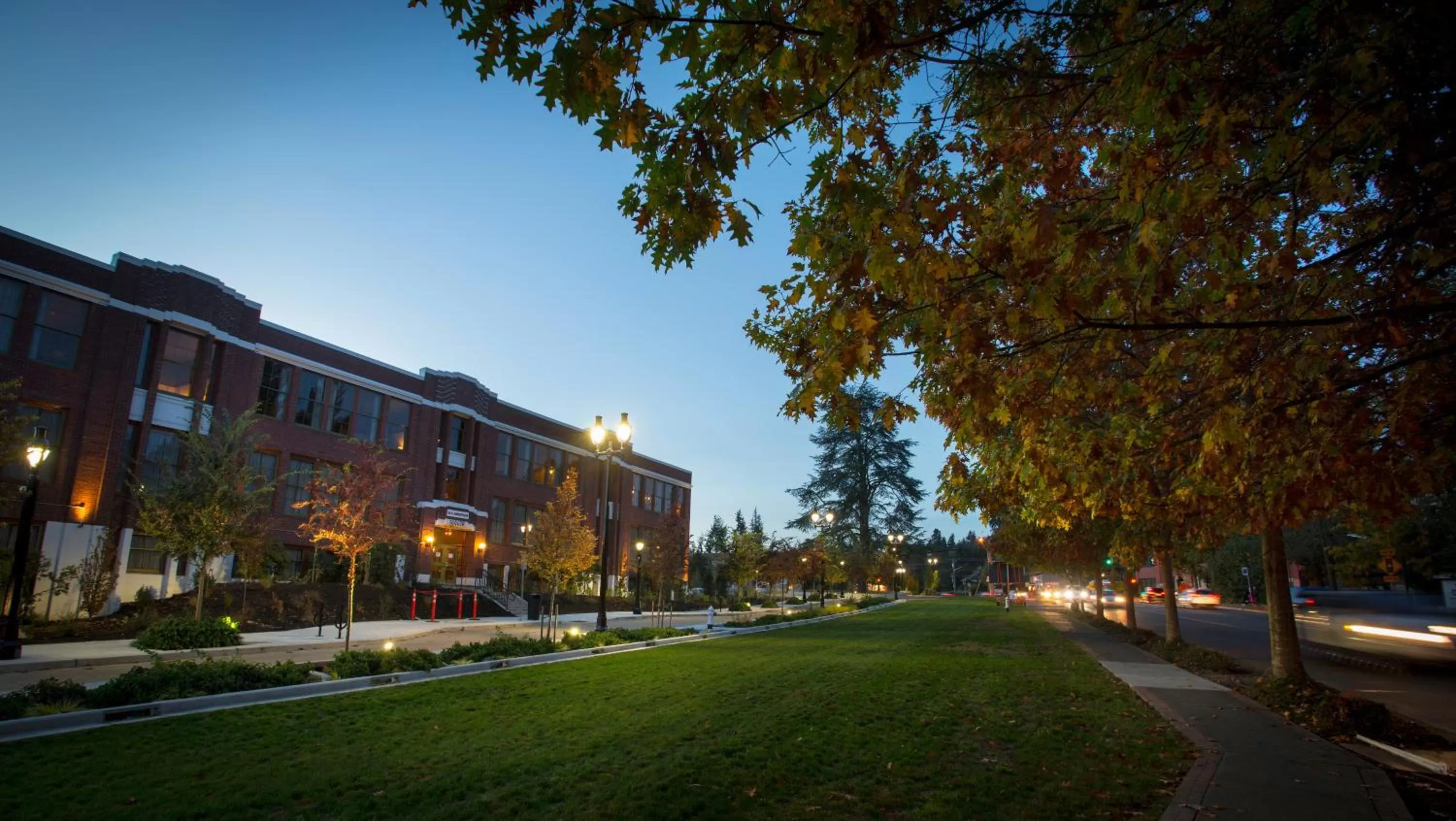 Facade/entrance in McMenamins Anderson School