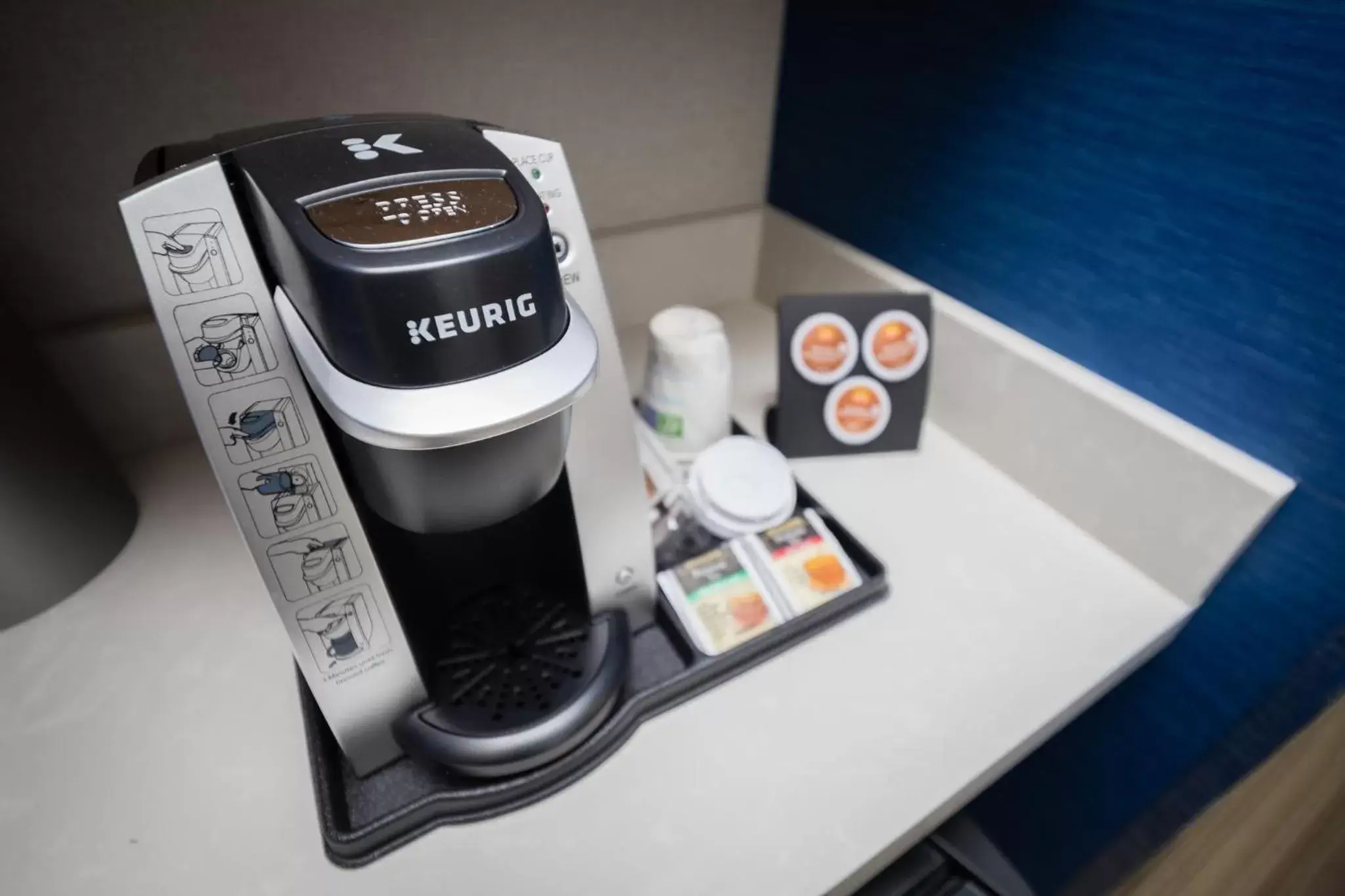 King Room with Balcony in Holiday Inn Express - Sunnyvale - Silicon Valley, an IHG Hotel King Room with Balcony in Holiday Inn Express - Sunnyvale - Silicon Valley, an IHG Hotel