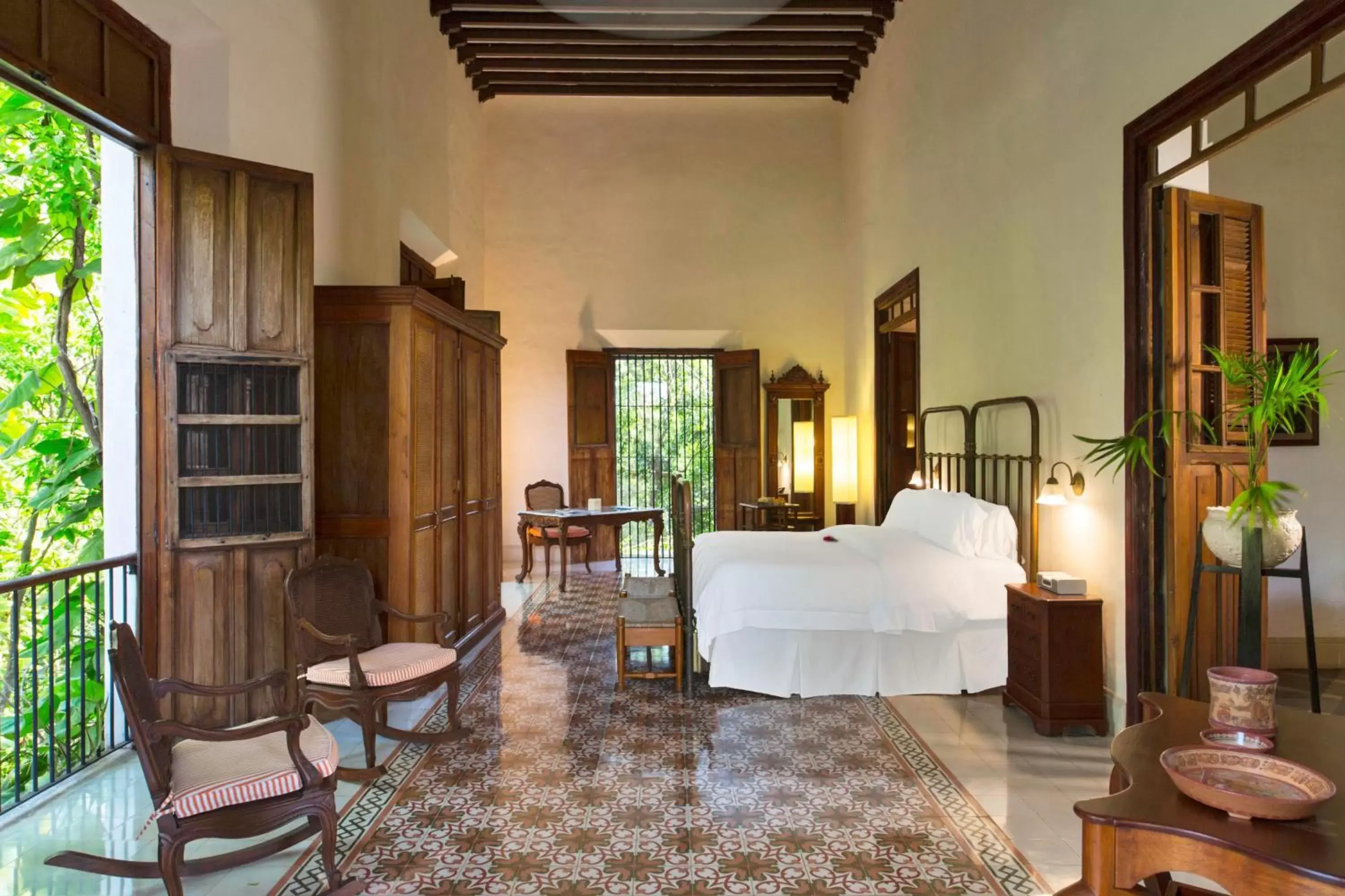 Photo of the whole room in Hacienda Temozon