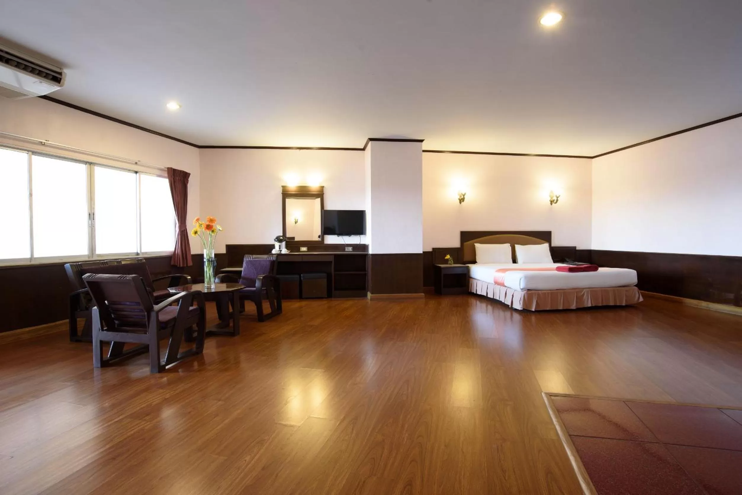 Bed in Marine Yensabai Pattaya