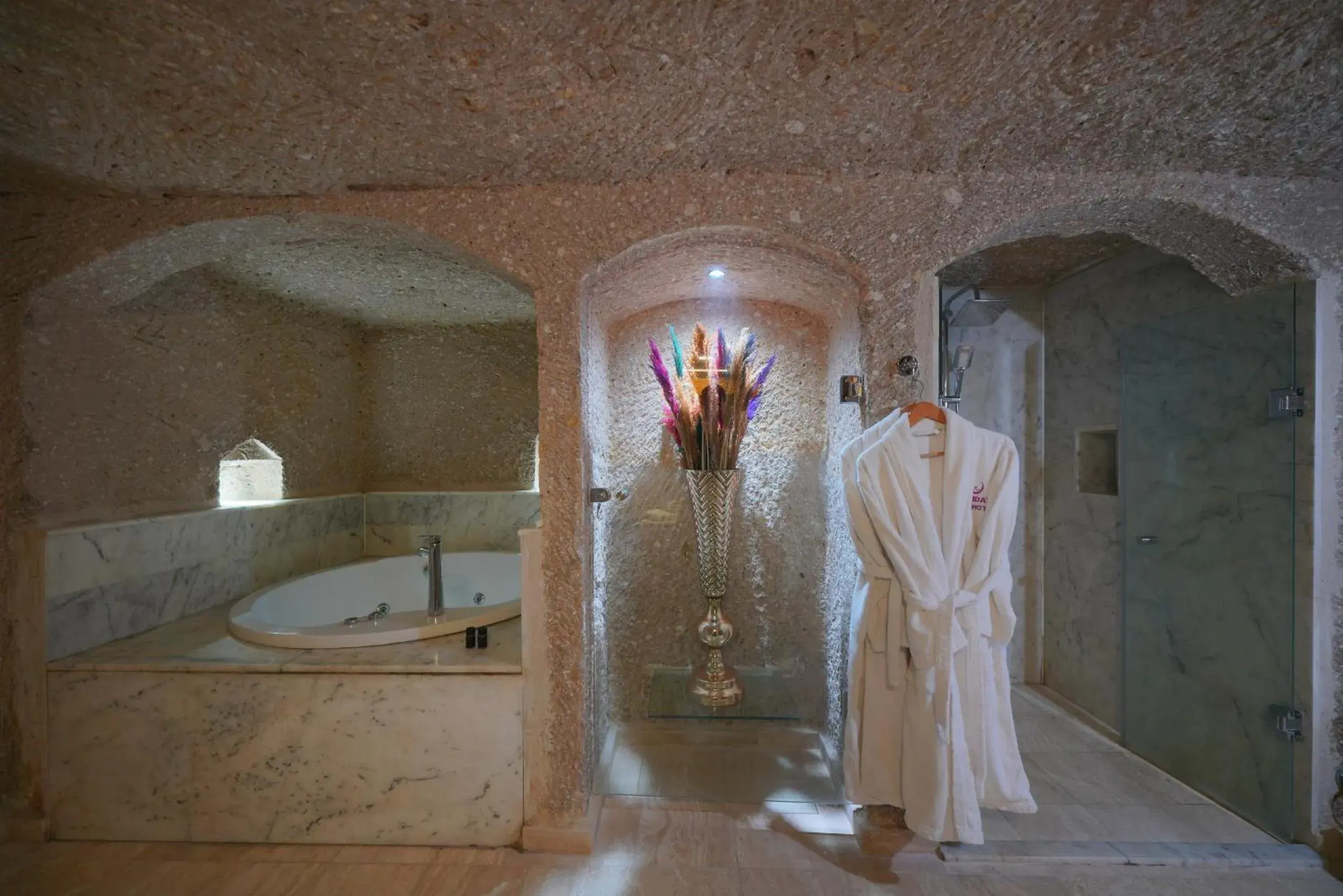 Bathroom in Holiday Cave Hotel