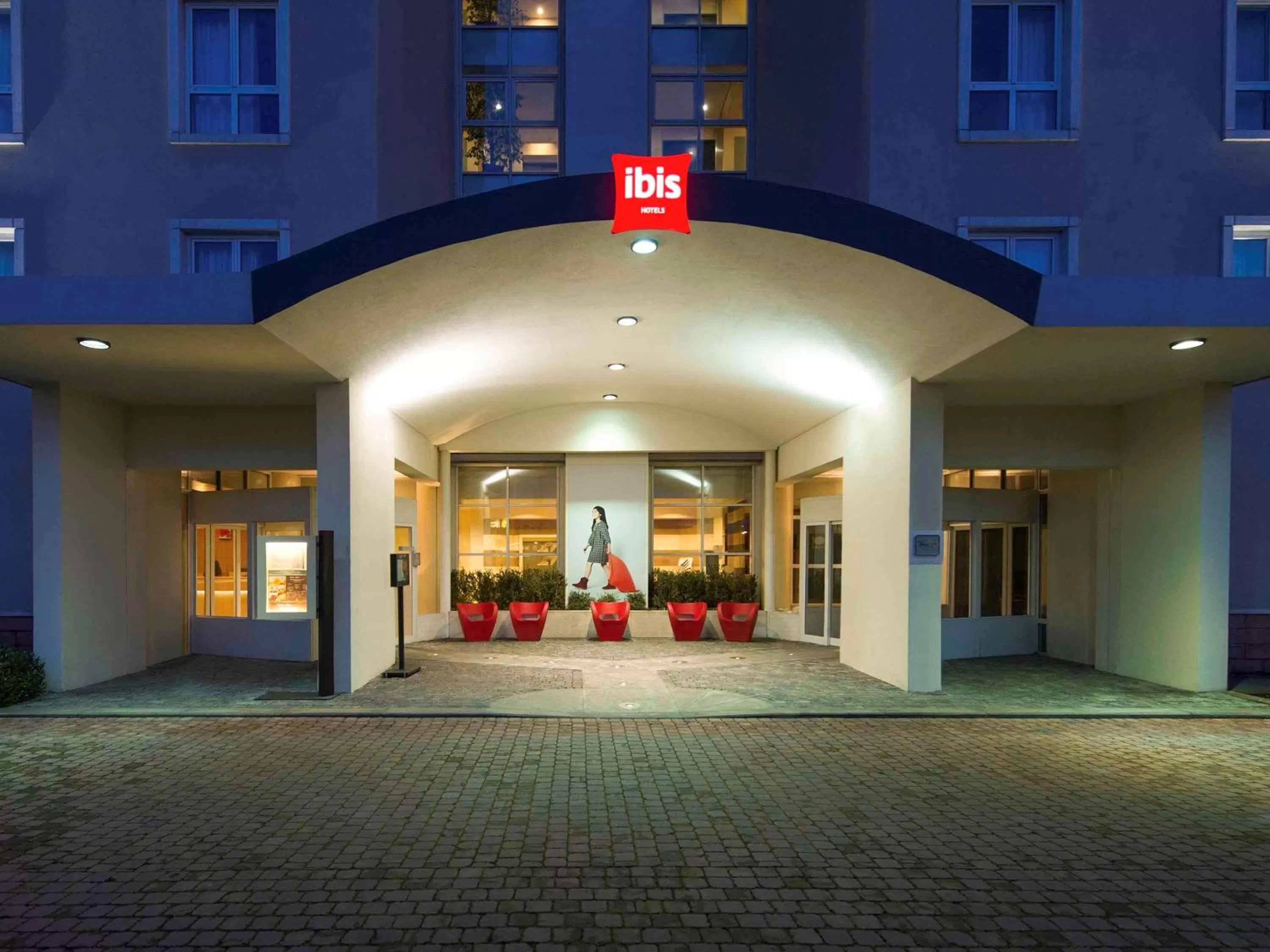 Property building in Hotel Ibis Firenze Nord Aeroporto