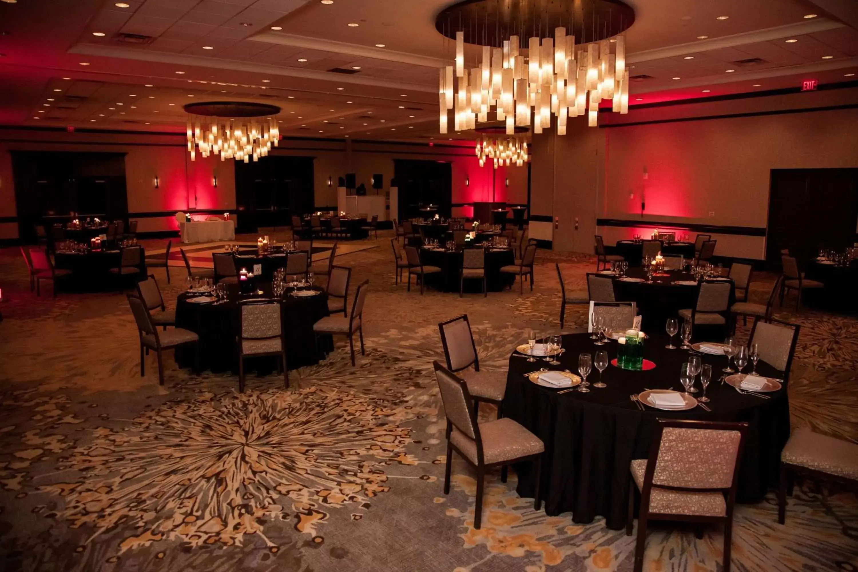 Meeting/conference room, Restaurant/Places to Eat in The Westin Mount Laurel