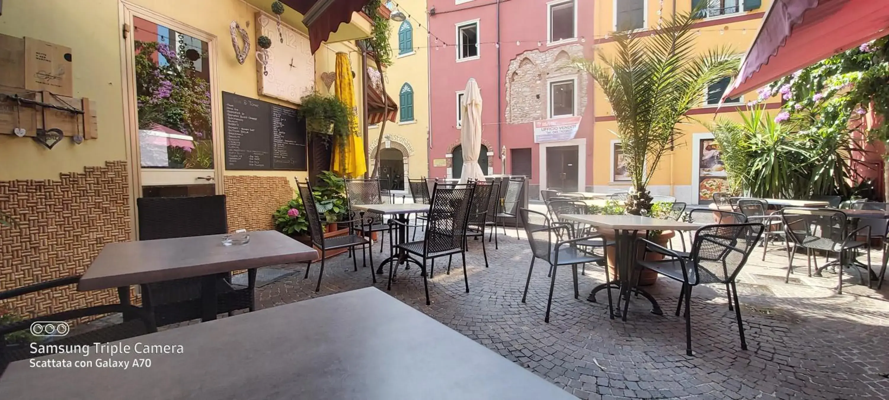 Patio, Restaurant/Places to Eat in Hotel Danieli La Castellana