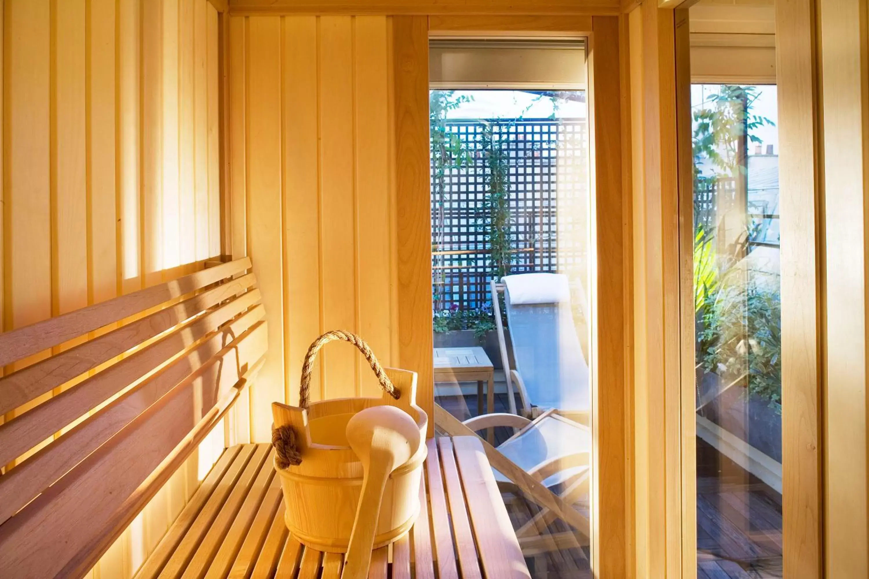 Sauna, Balcony/Terrace in Le Relais Madeleine