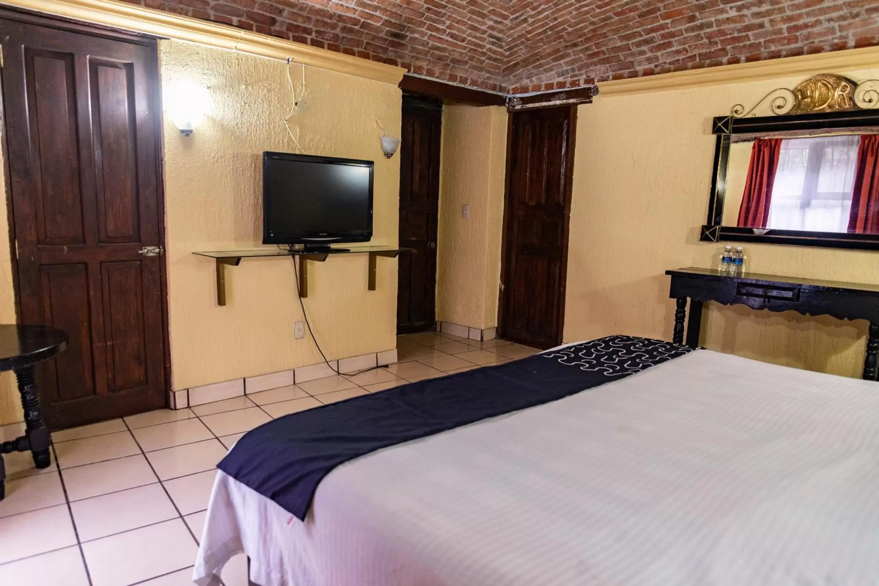 TV and multimedia, Bed in Hotel Hacienda de Cobos