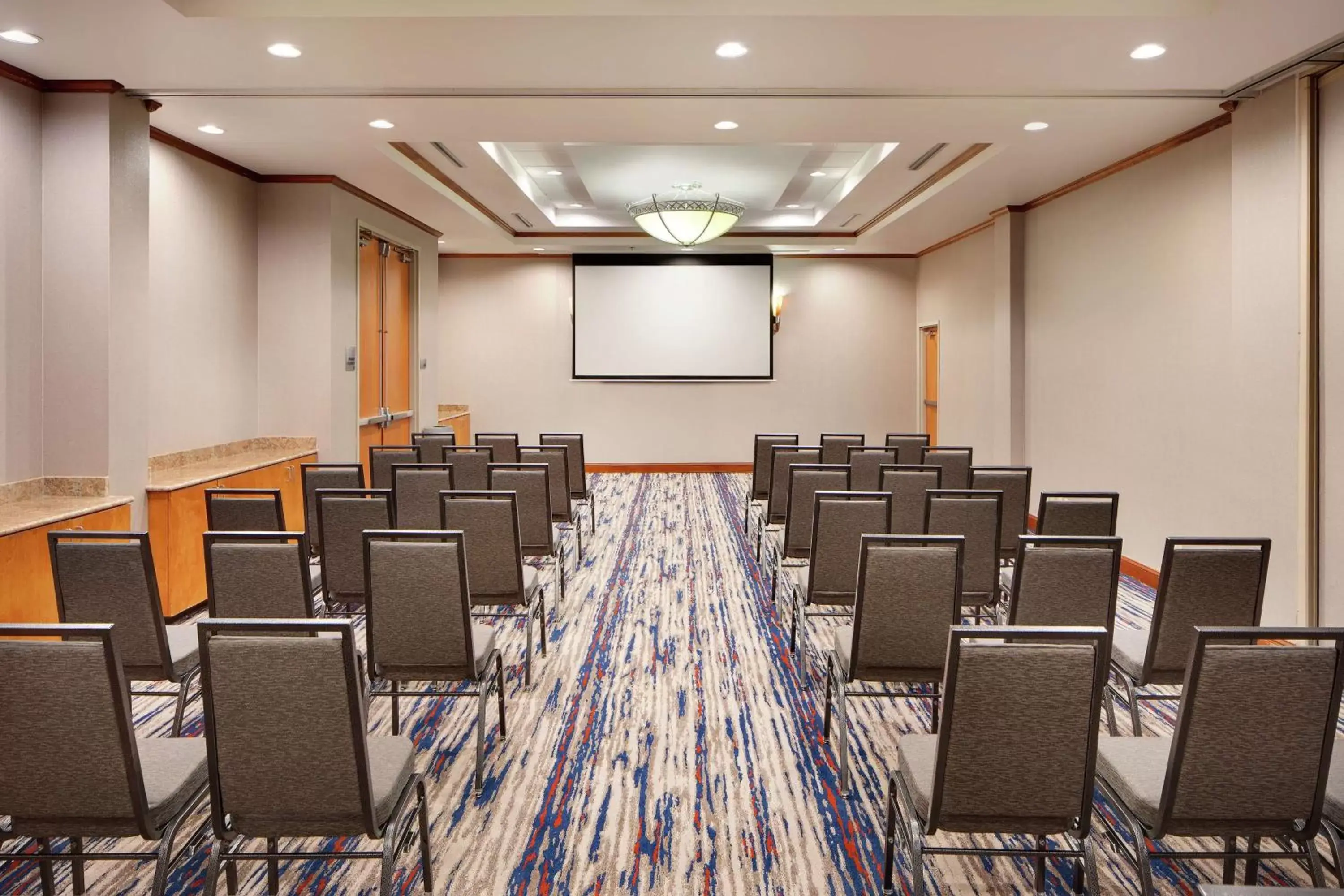 Meeting/conference room in DoubleTree Richmond Airport