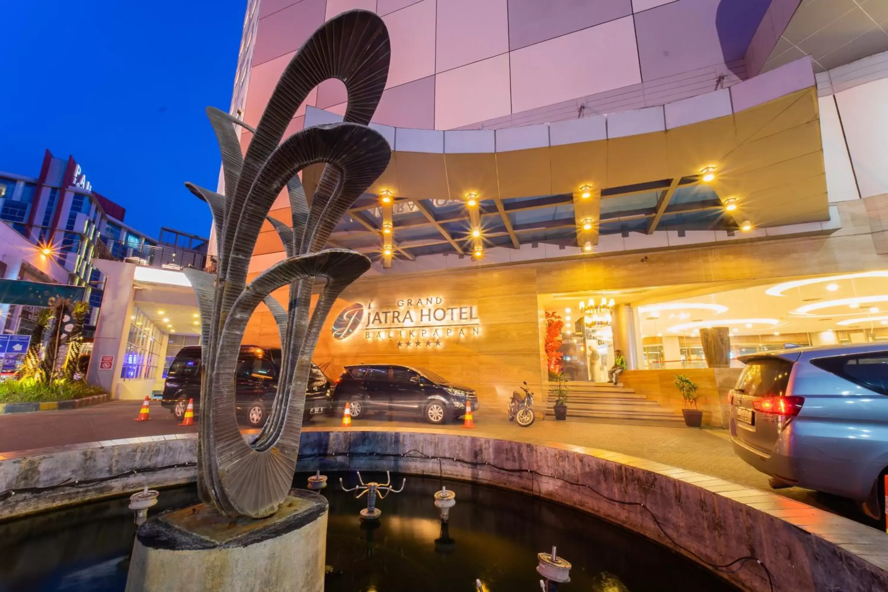 Facade/entrance in Grand Jatra Hotel Balikpapan