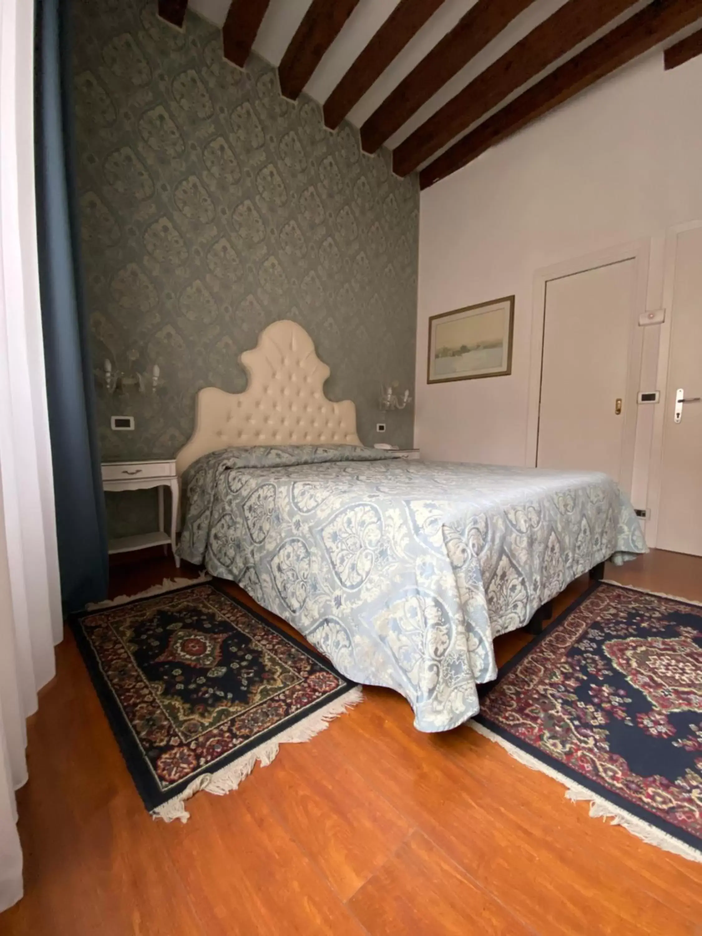 Bed in Locanda Casa Querini