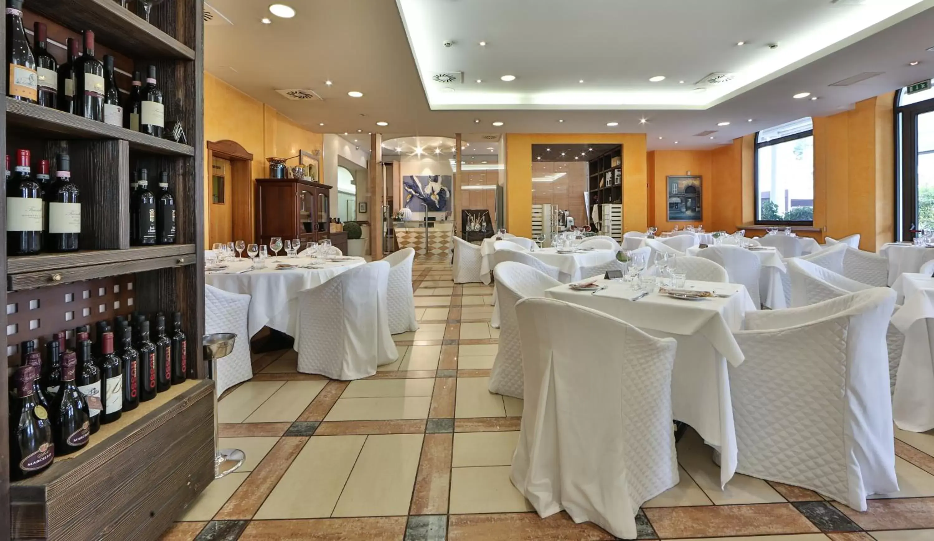 Banquet/Function facilities, Restaurant/Places to Eat in Hotel San Marco & Formula Club