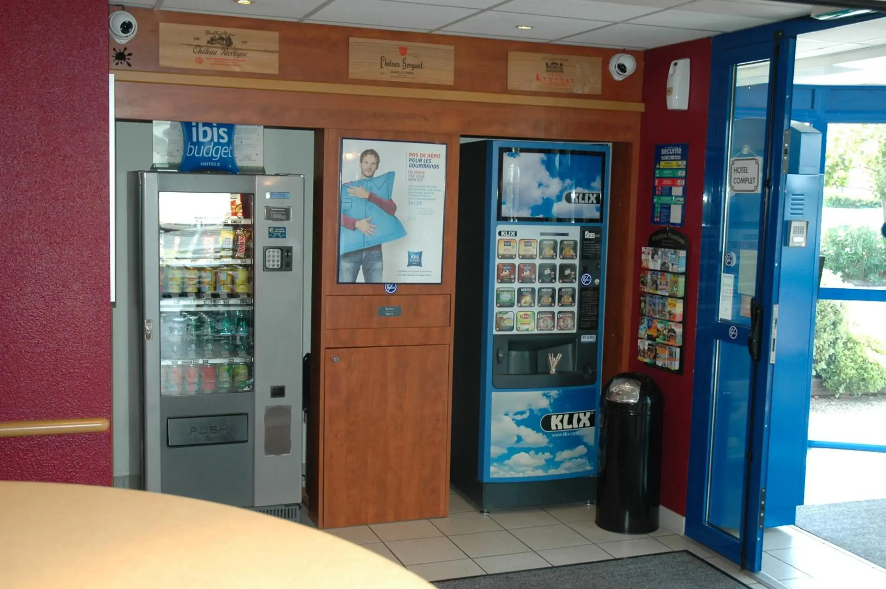 Food and drinks, Supermarket/Shops in ibis budget Libourne