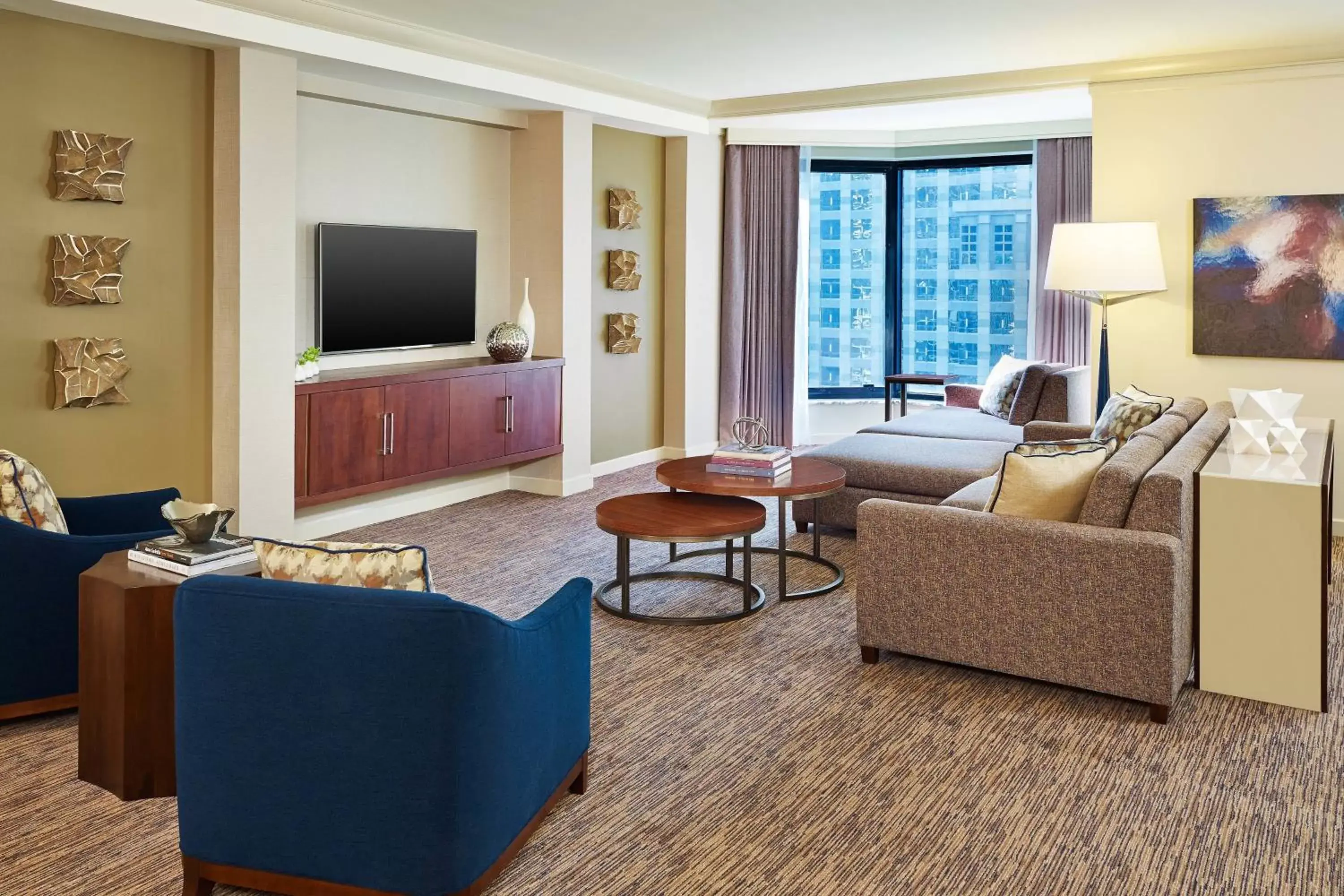 Bedroom, Seating Area in The Westin Chicago River North