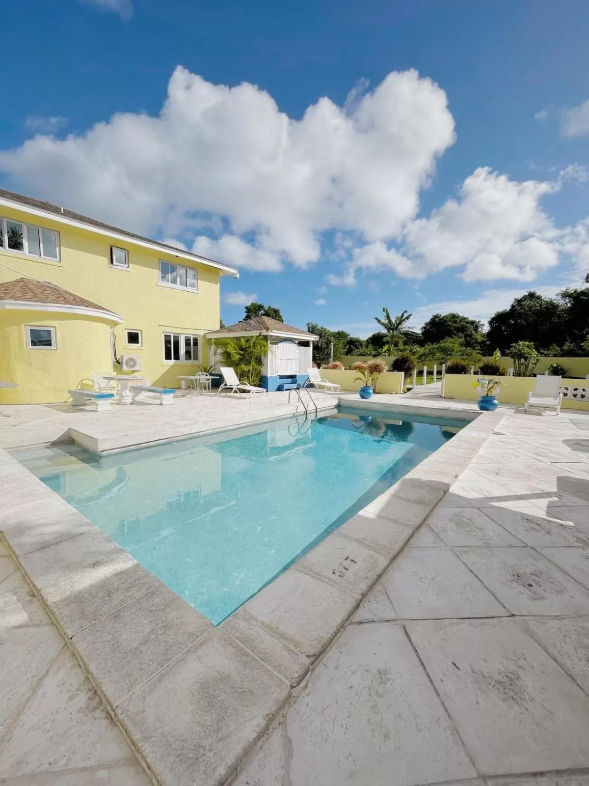 Property building, Swimming Pool in Golden Palm B & B