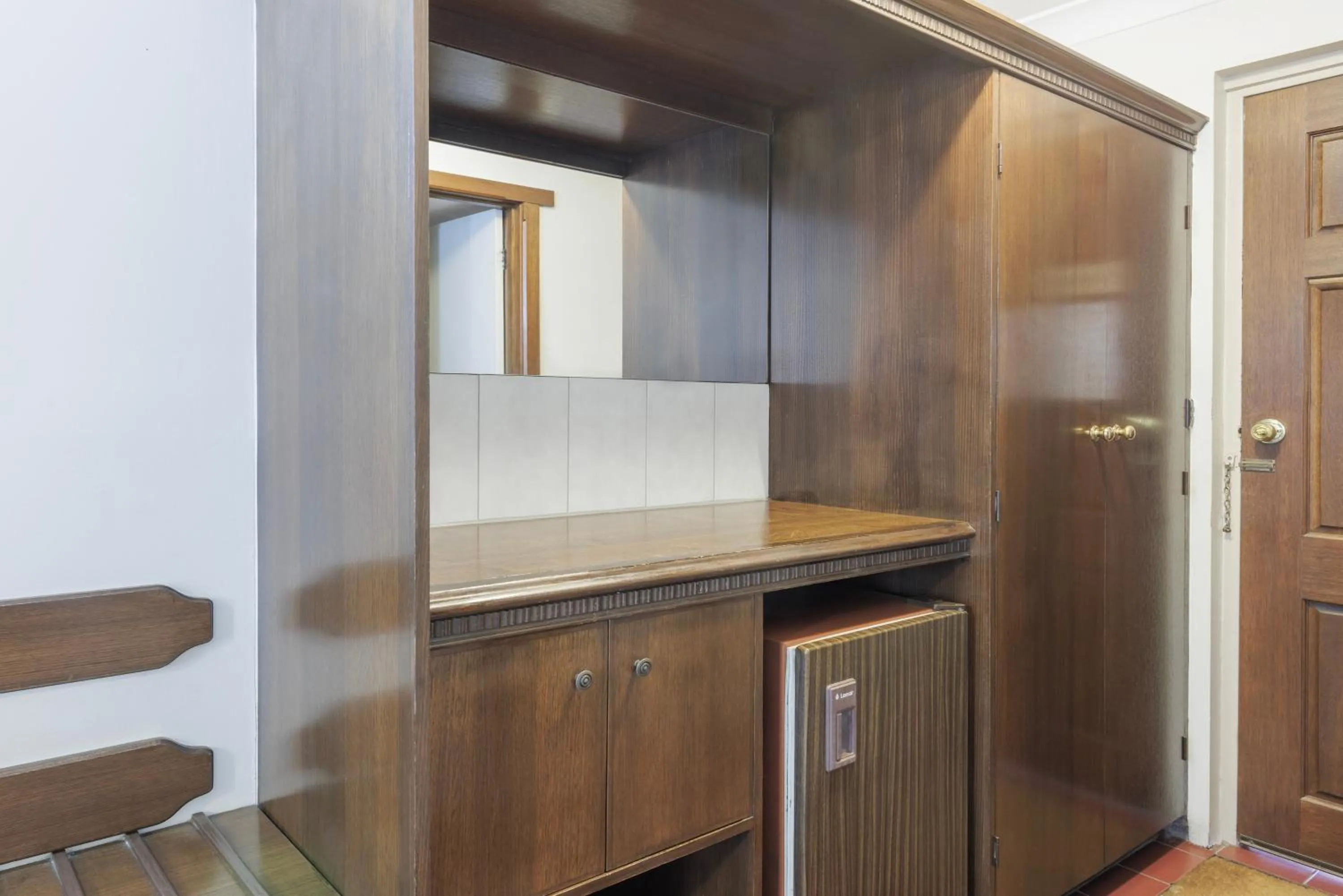 wardrobe in Elizabethan Lodge