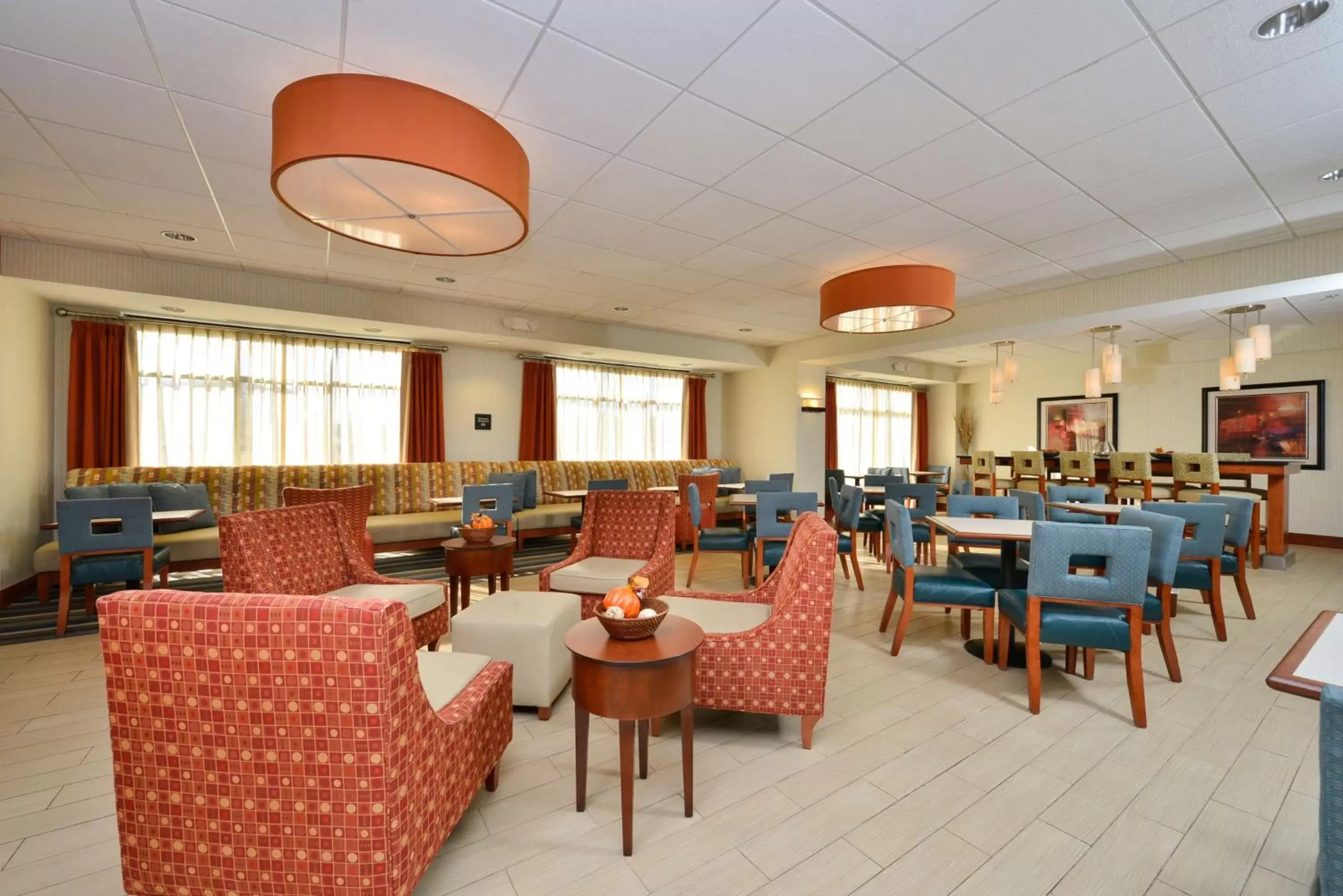 Lobby or reception, Restaurant/Places to Eat in Hampton Inn Farmville