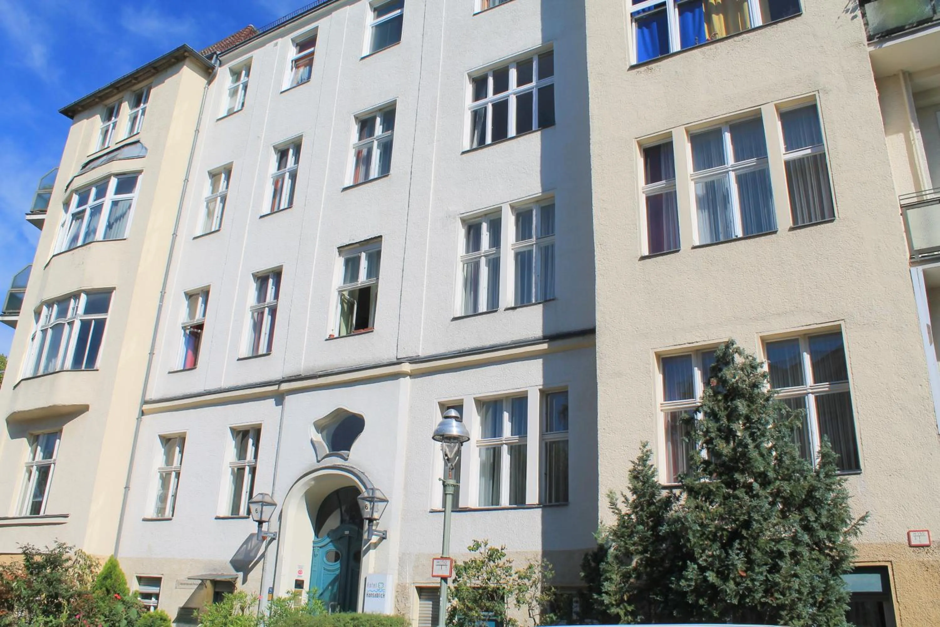 Property building in Hotel Hansablick