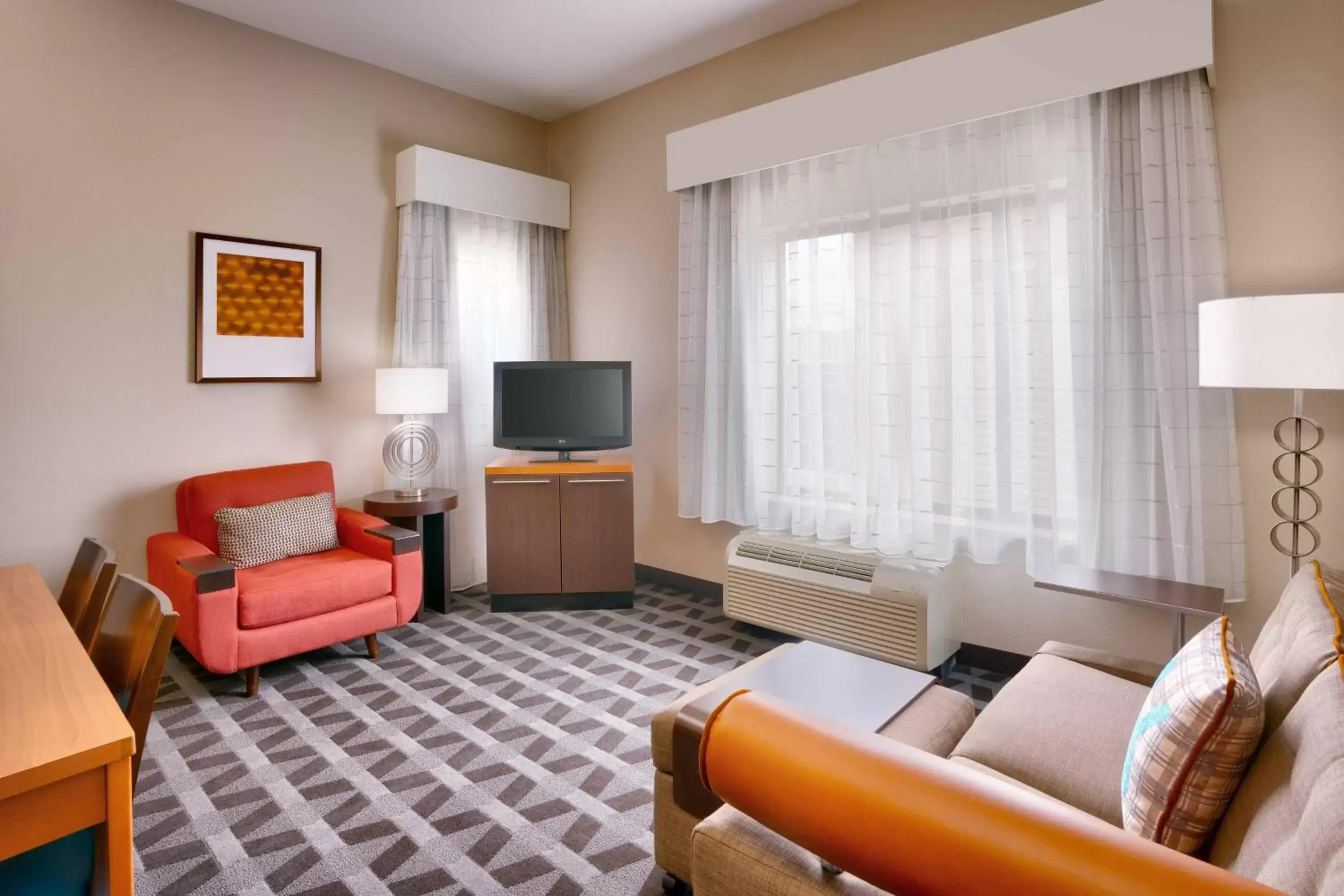 Living room, Seating Area in TownePlace by Marriott Suites Elko