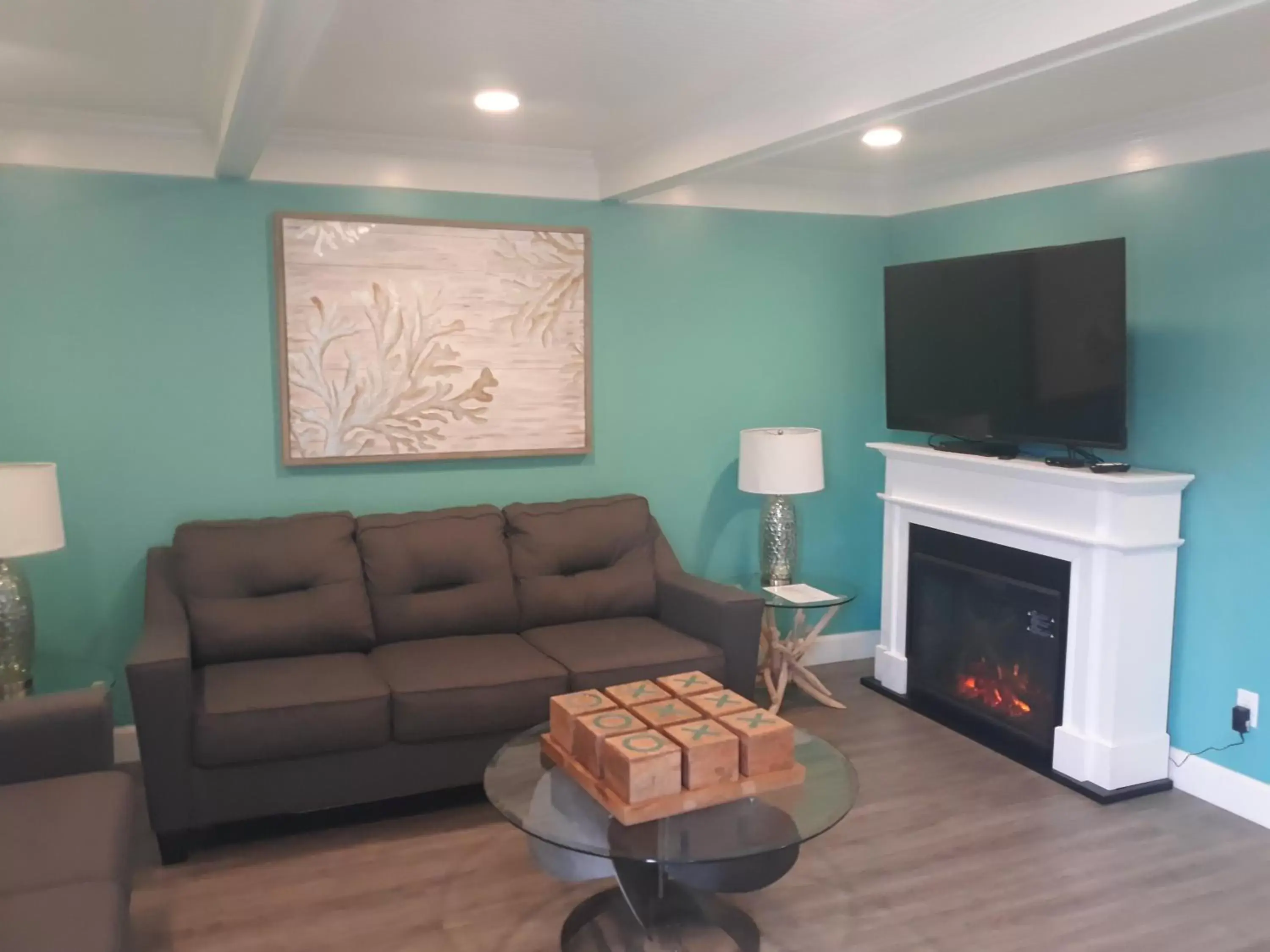 Living room, Seating Area in The Seaside Oceanfront Inn