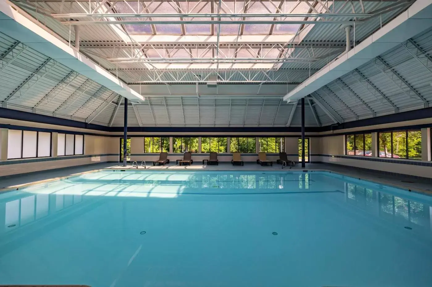 Swimming Pool in The English Inn of Charlottesville