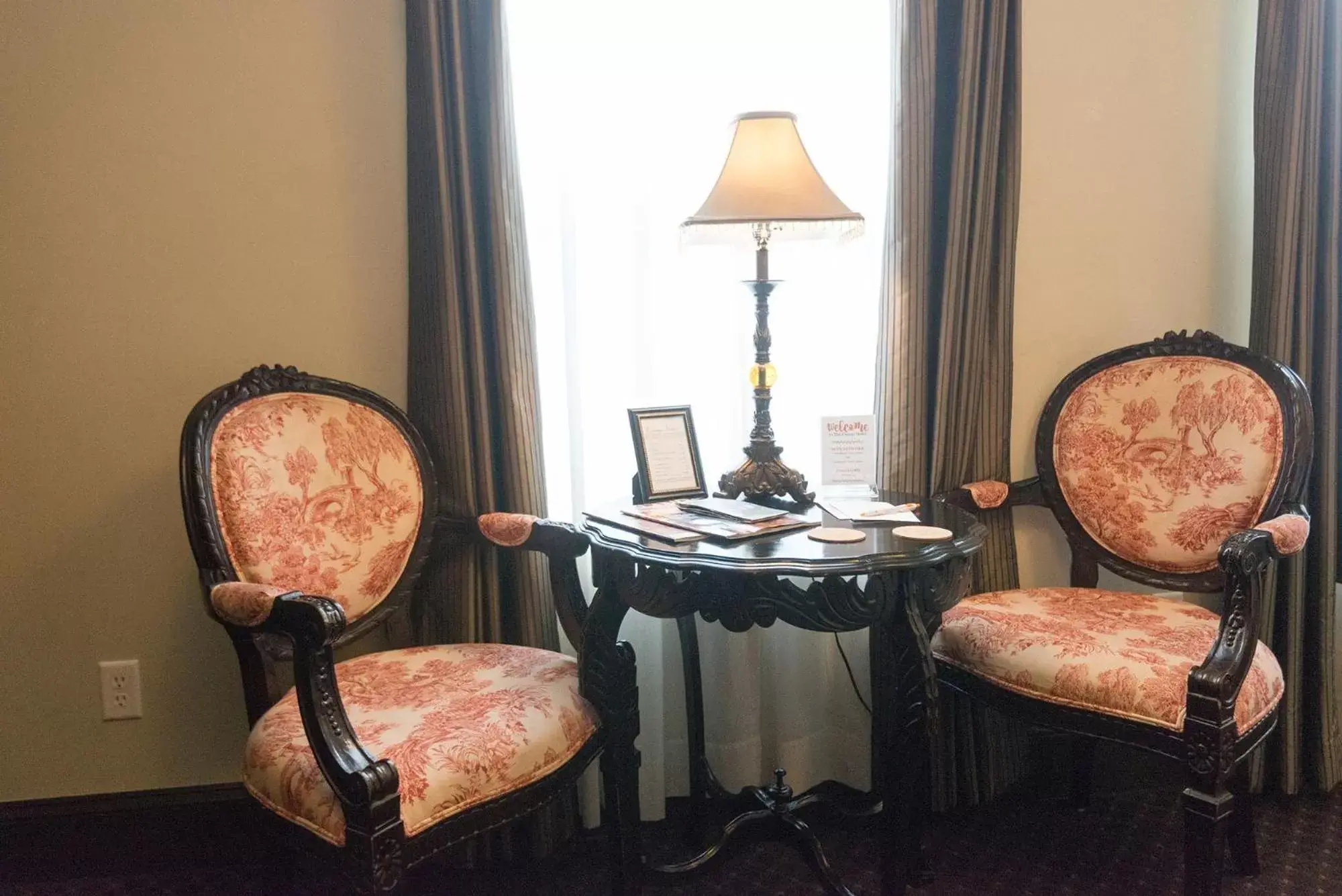 Seating Area in Camas Boutique Hotel