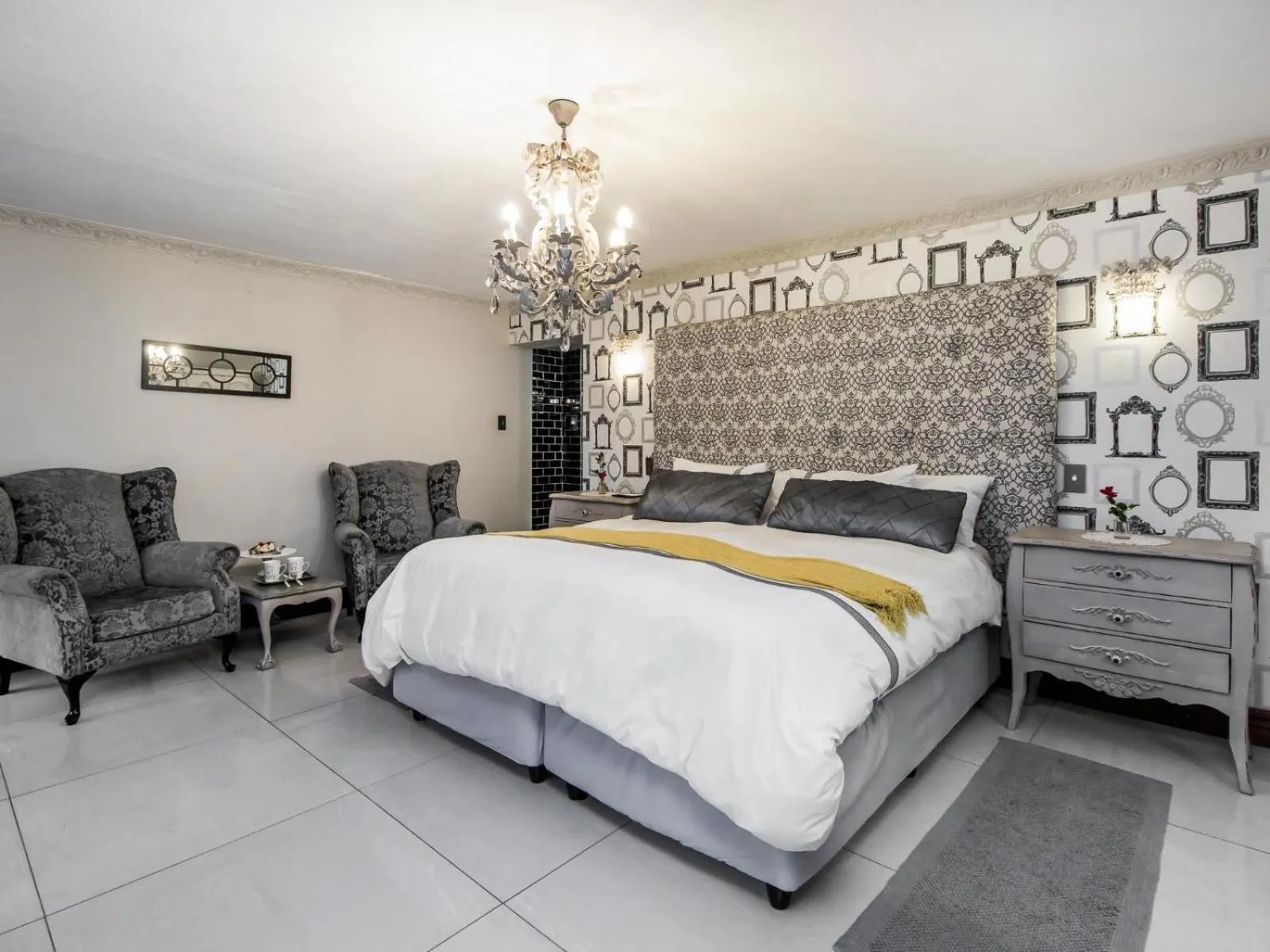 Photo of the whole room, Bed in Villa Amor