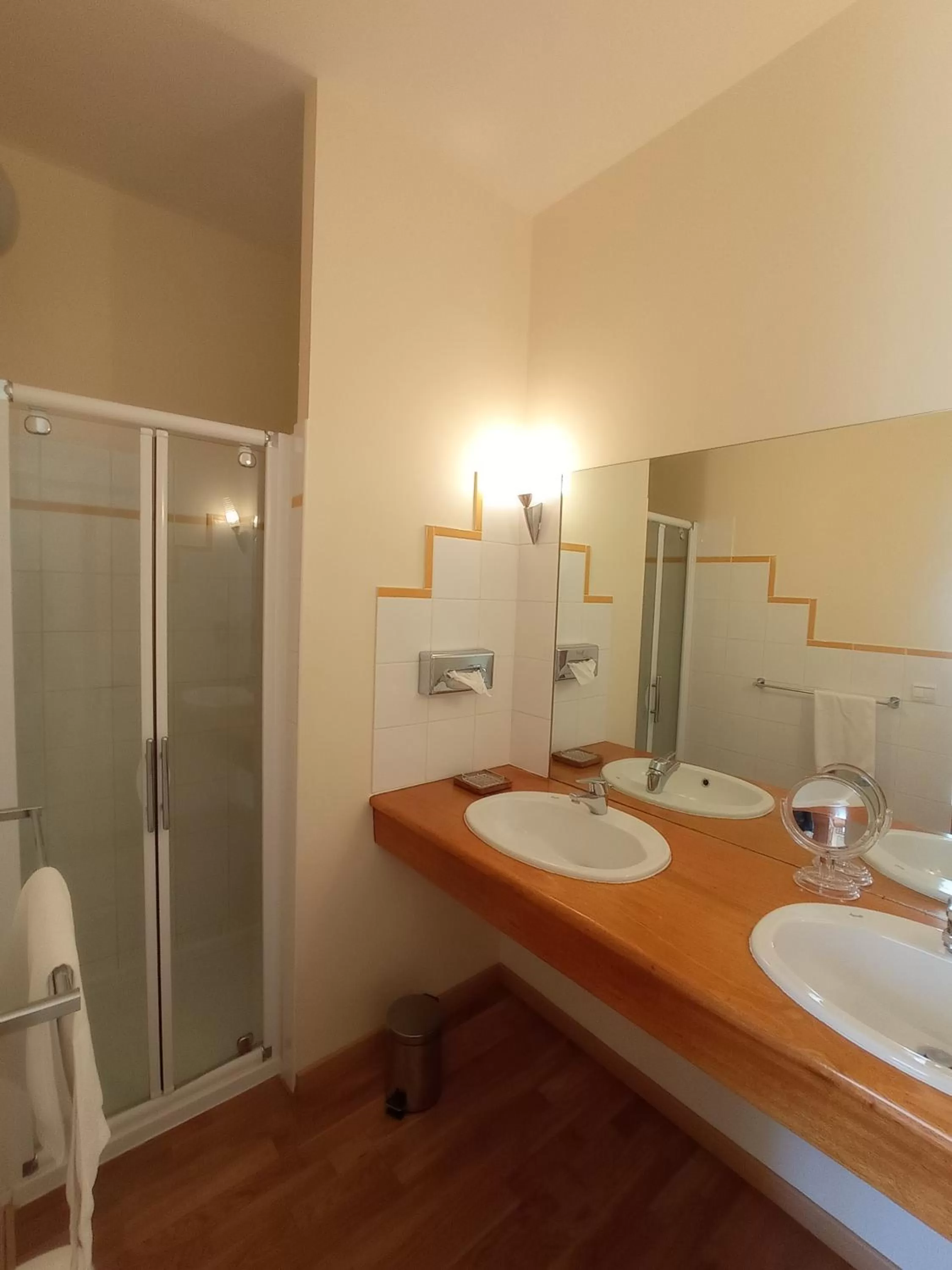 Bathroom in Domaine de Rasigous