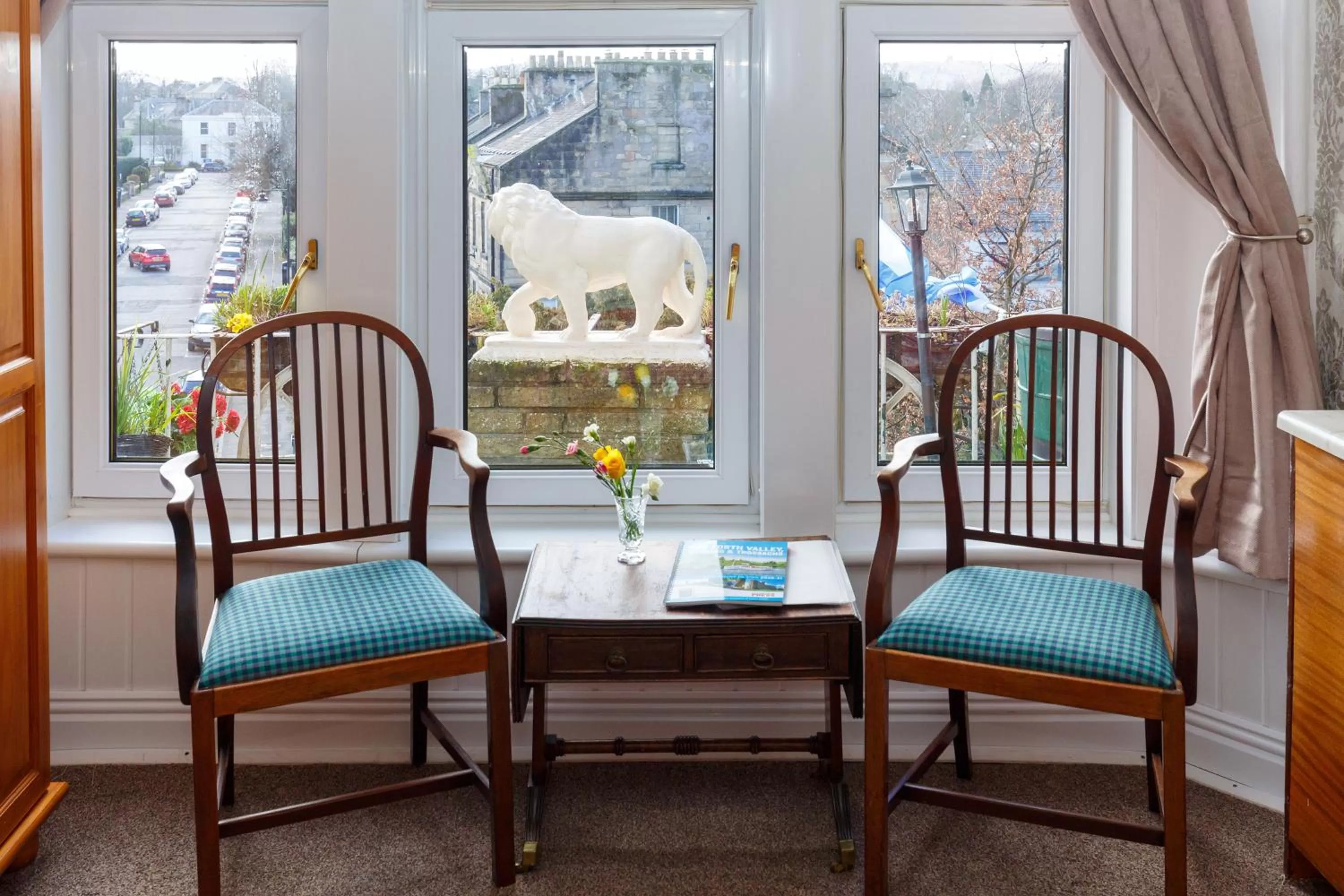 Toilet in Castle Walk Bed & Breakfast
