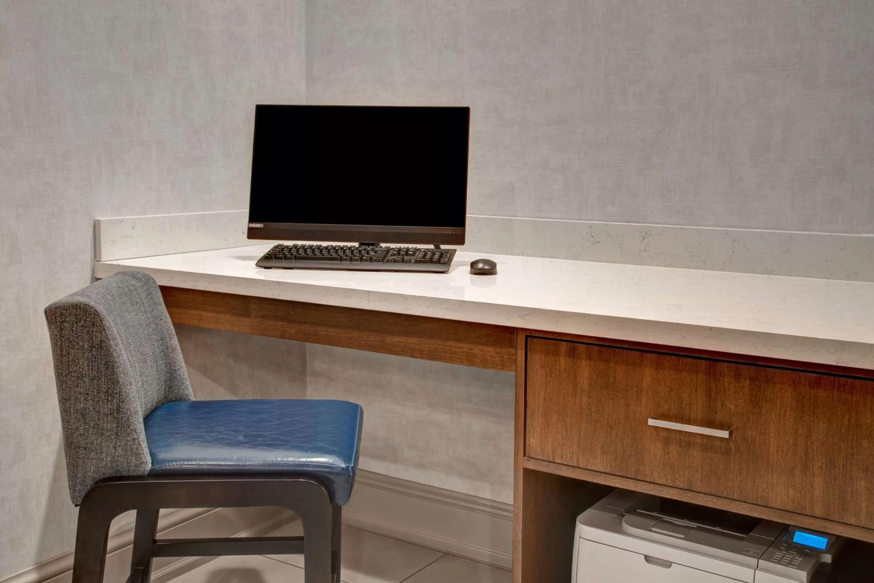 Business facilities in Hilton Garden Inn Kansas City/Kansas