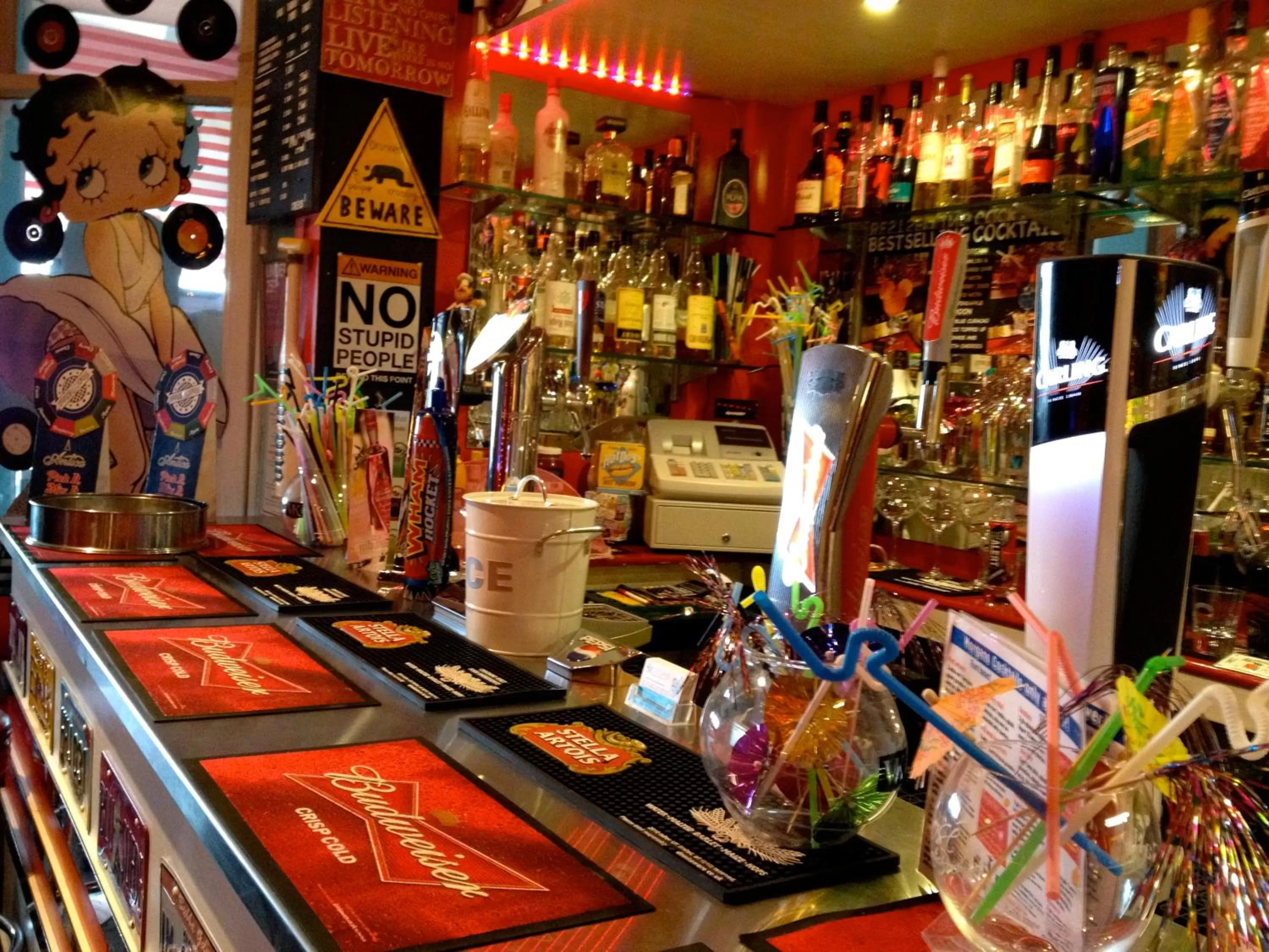 Lounge or bar in Charlton Aparthotel