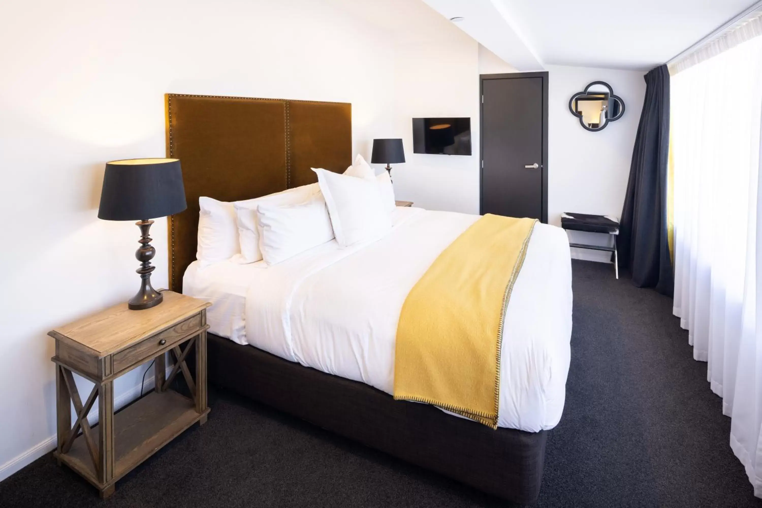 Bedroom, Bed in Hotel Montreal
