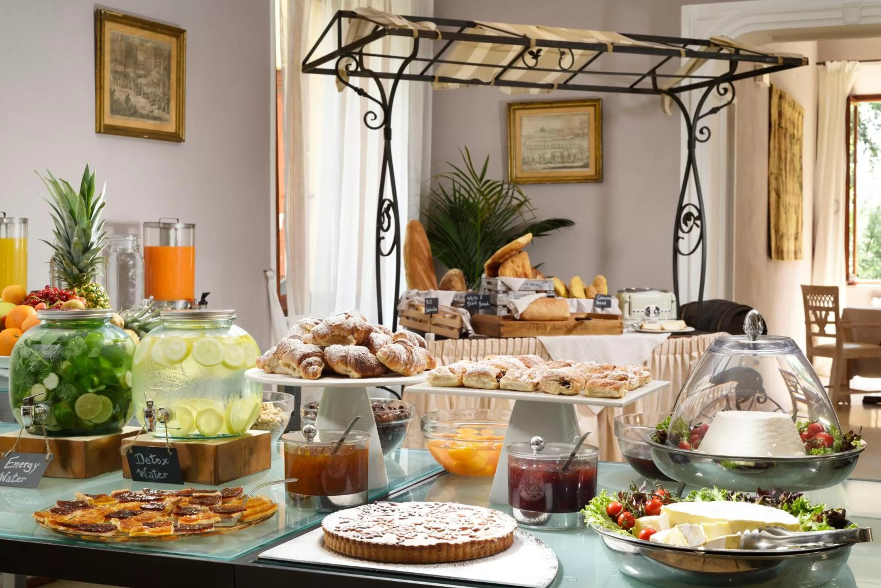 American breakfast in Villa Sabolini