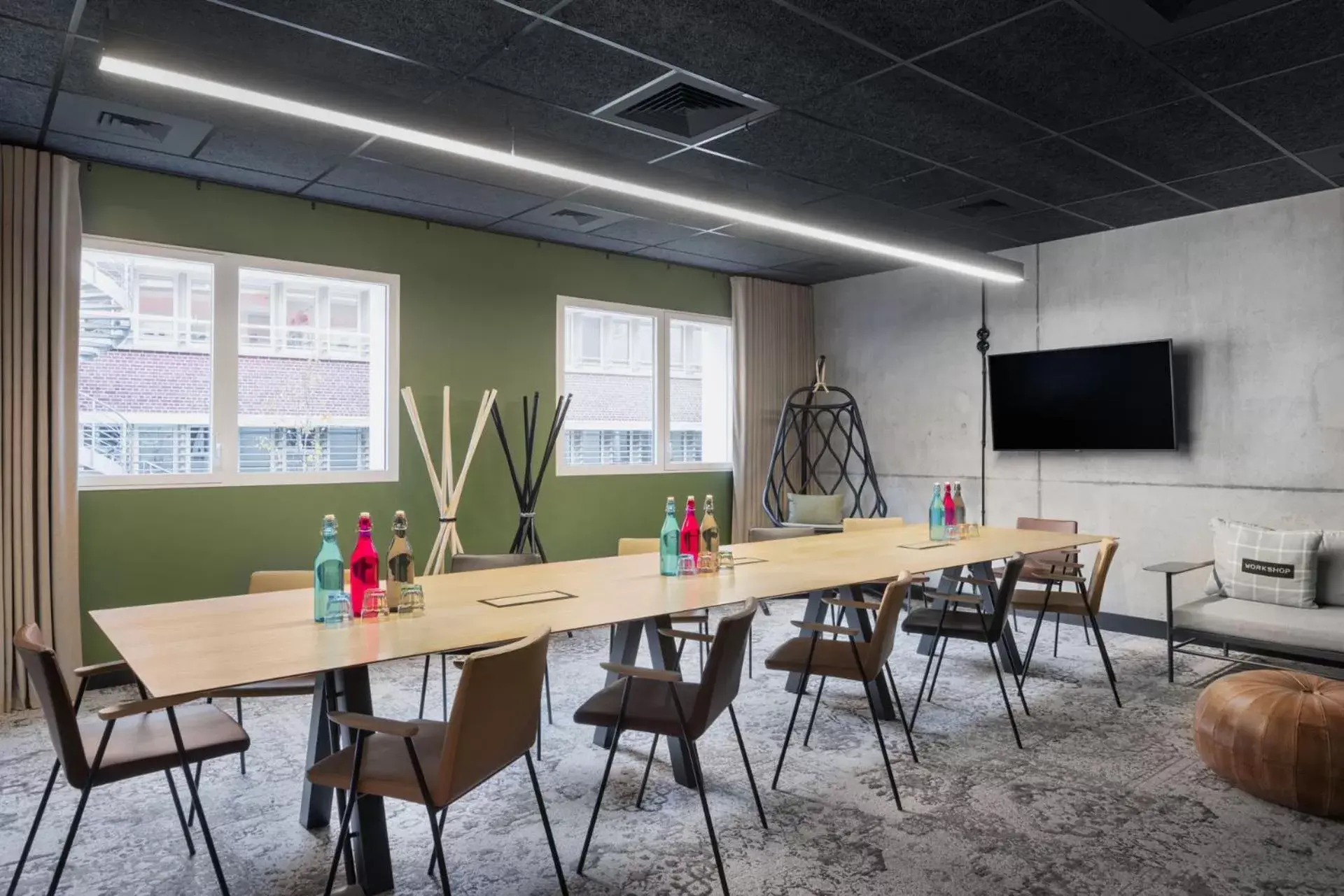 Meeting/conference room in ibis Styles Amiens Centre