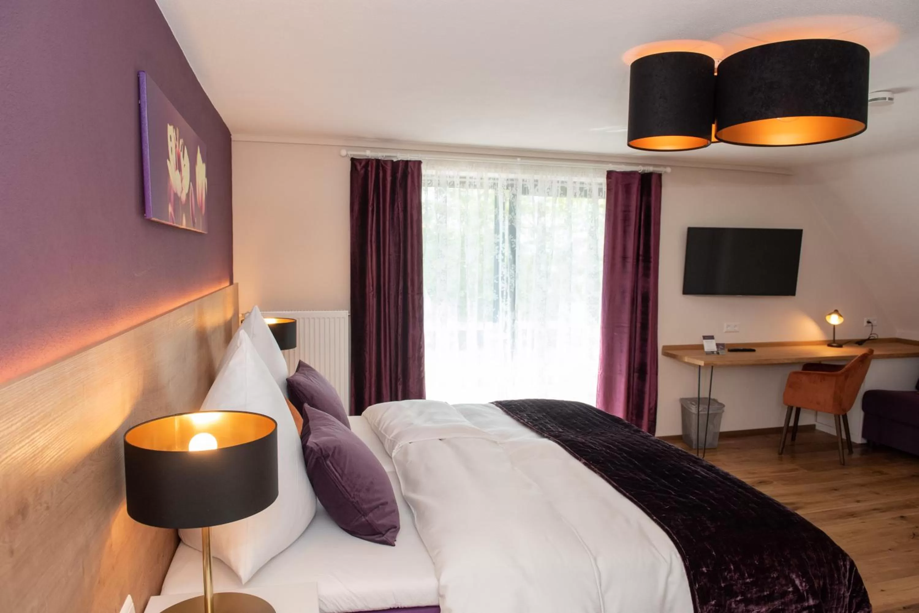 Photo of the whole room, Bed in Boutique - Hotel Zum Schloss