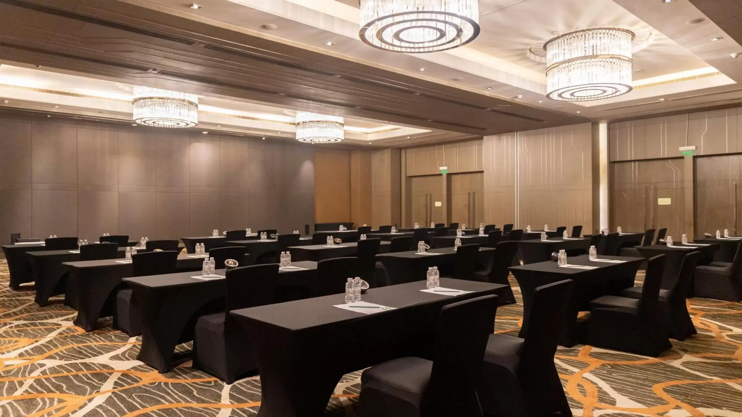 Meeting/conference room in Holiday Inn New Delhi International Airport, an IHG Hotel