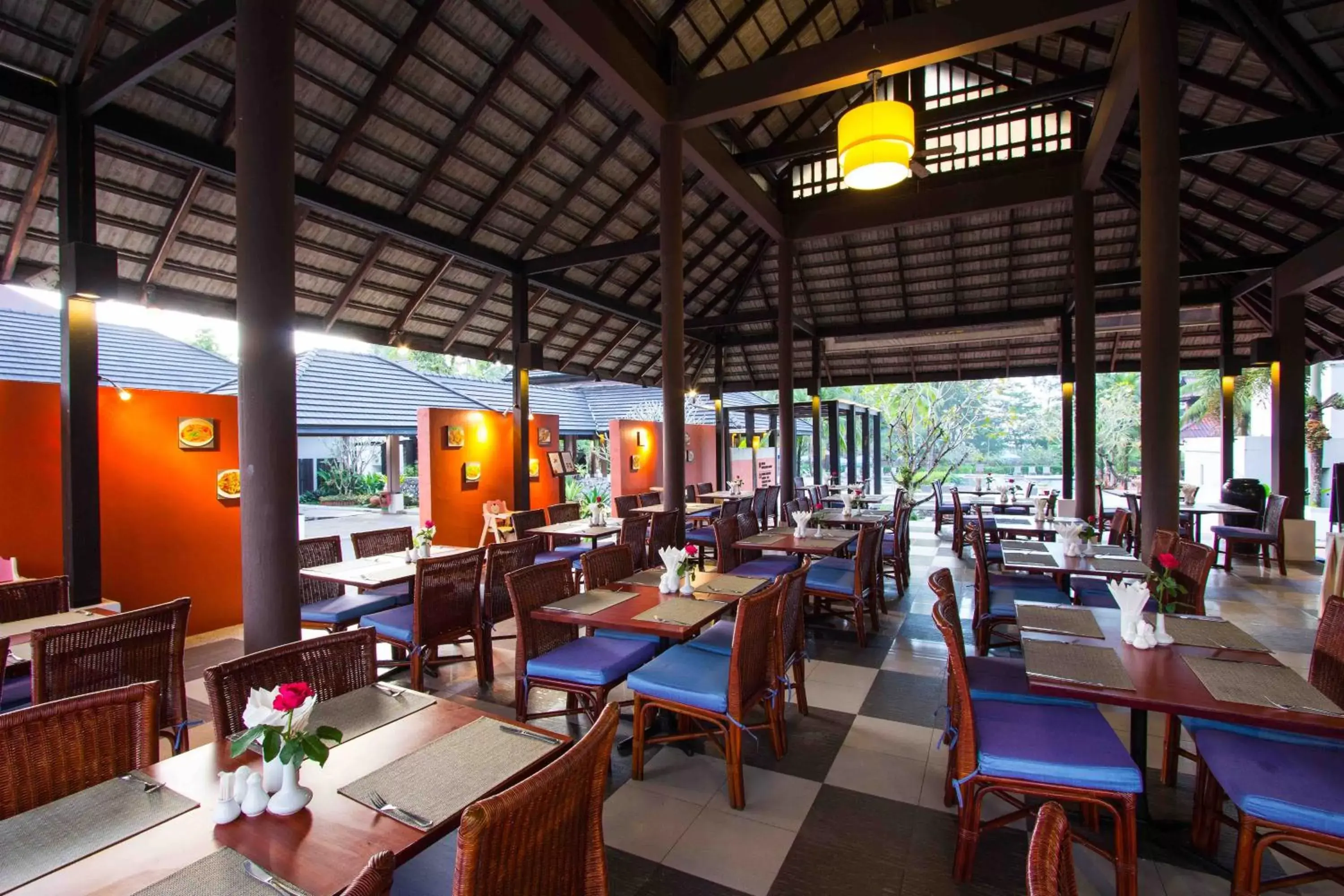 Restaurant/Places to Eat in Palm Galleria Resort-SHA Extra Plus